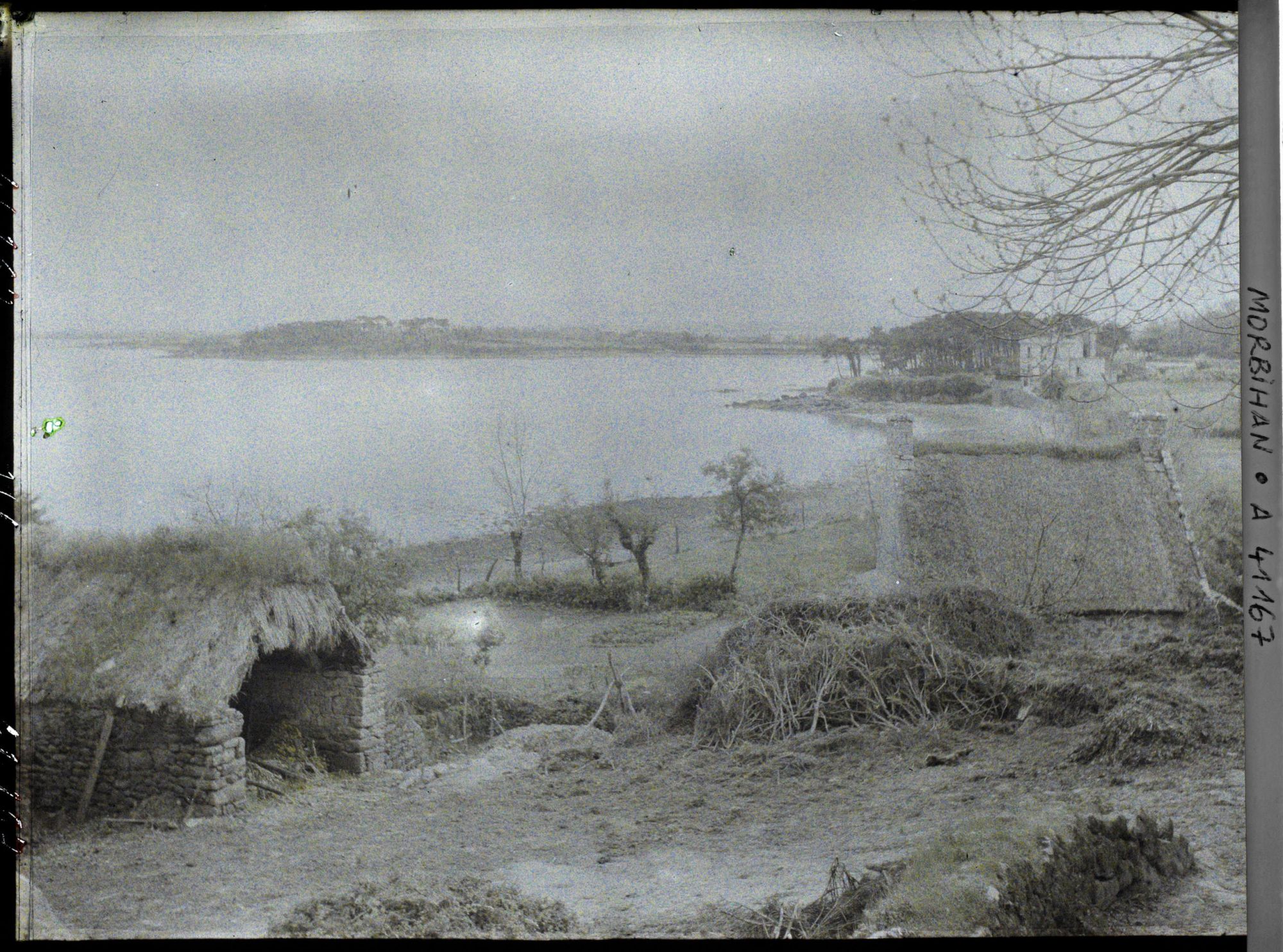 Image représentant Le côte est de l'île et la pointe de Brouel