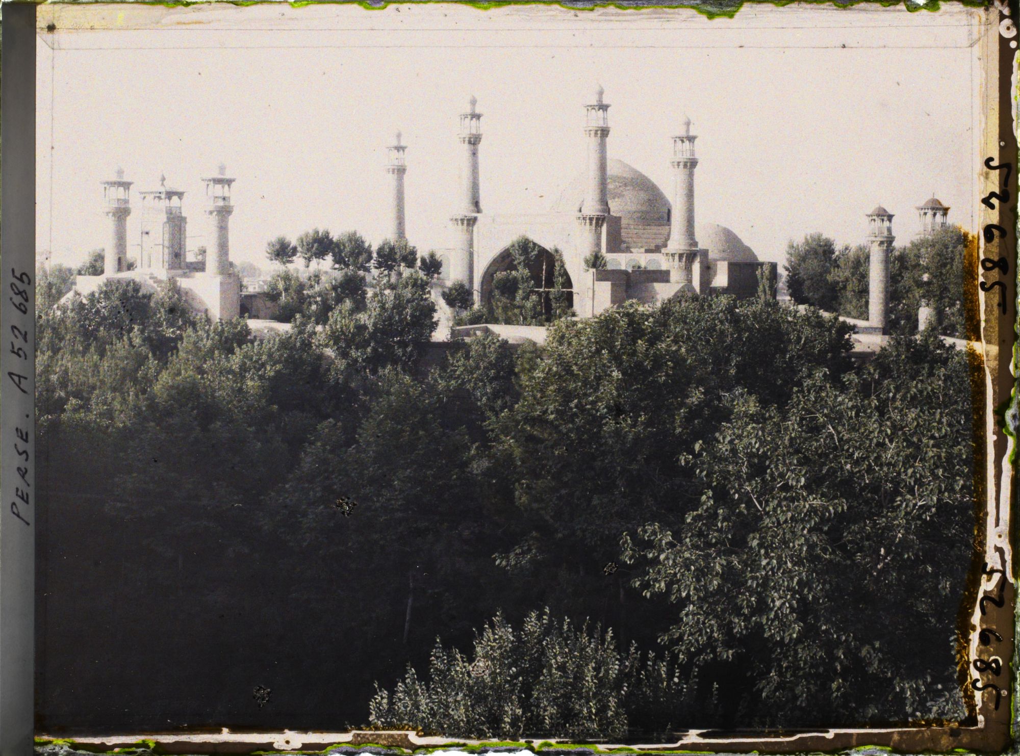 Image représentant La mosquée Sepahsalar (Madreseh e Motahari)