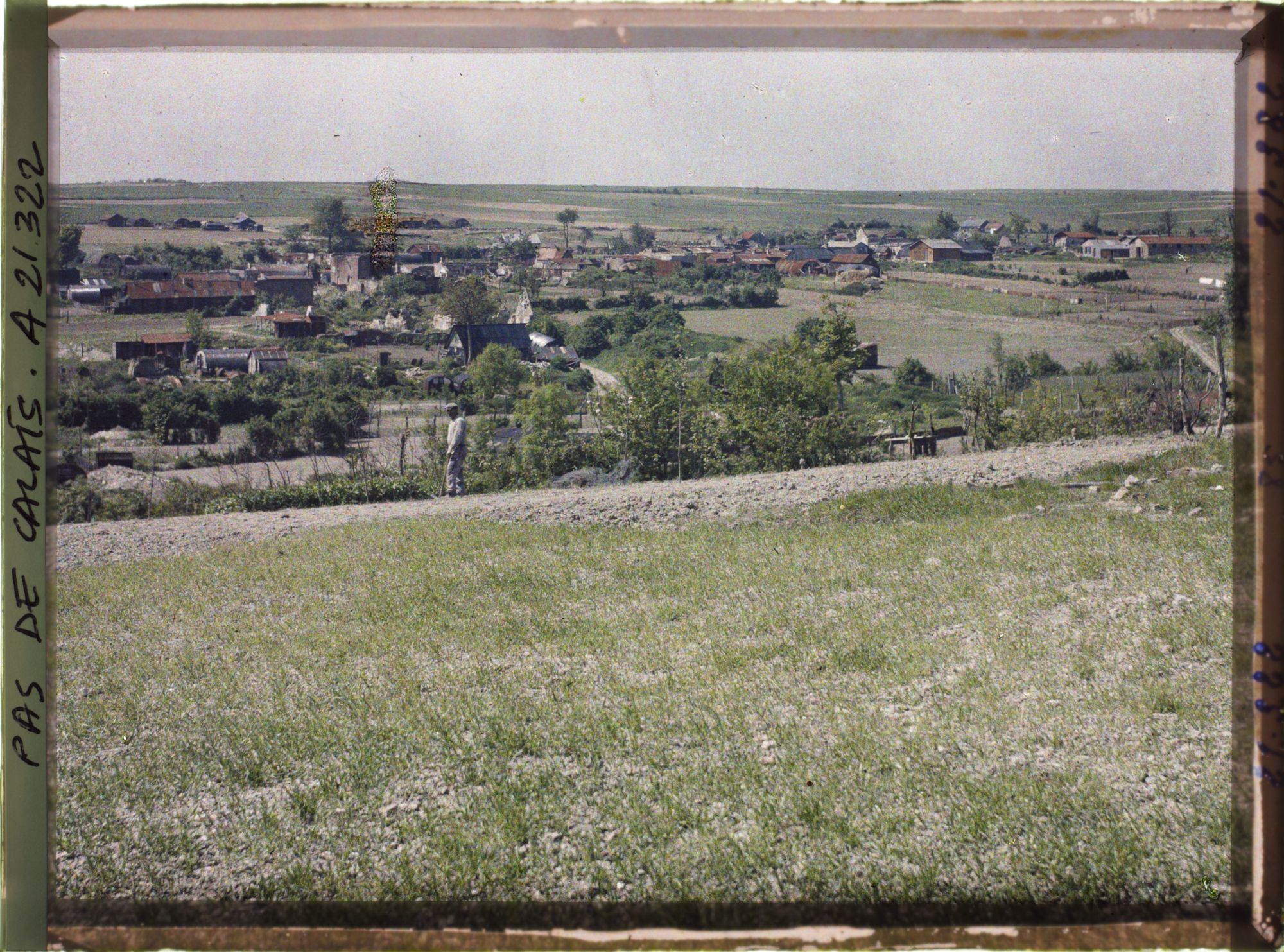 Image représentant France, Village et Plaine remise en Culture