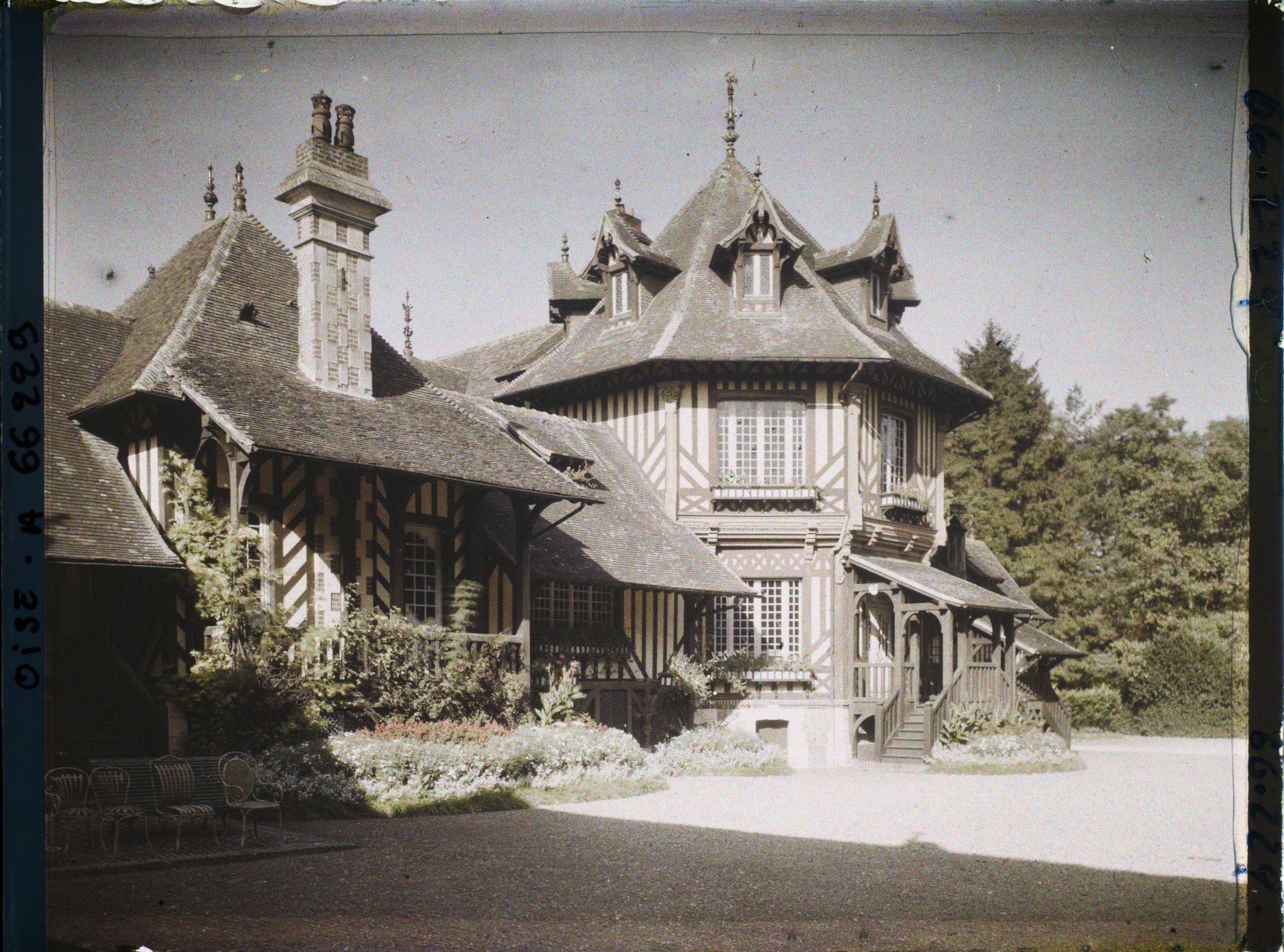 Image représentant Communs du château des Fontaines : la "Maison normande"