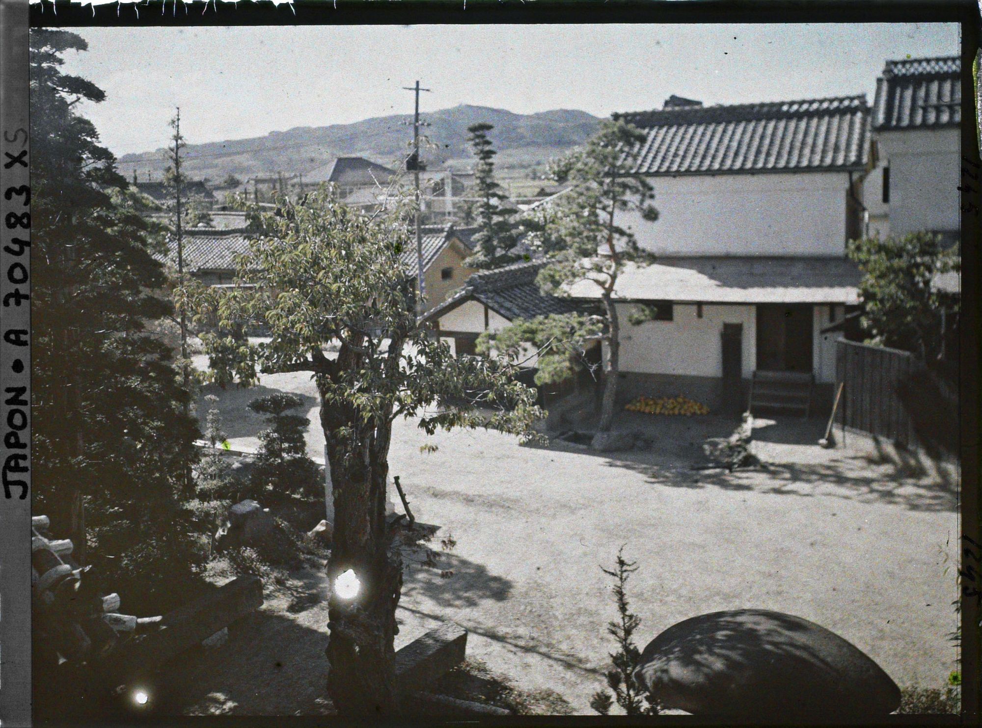 Image représentant cour d'une auberge