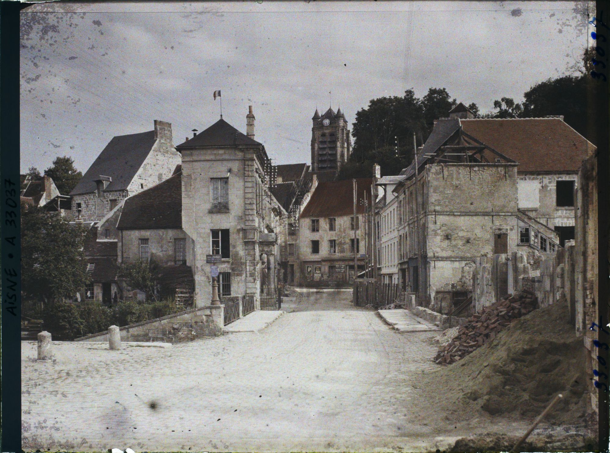 Image représentant France, La Ferte Milon, Une vue sur l'Eglise