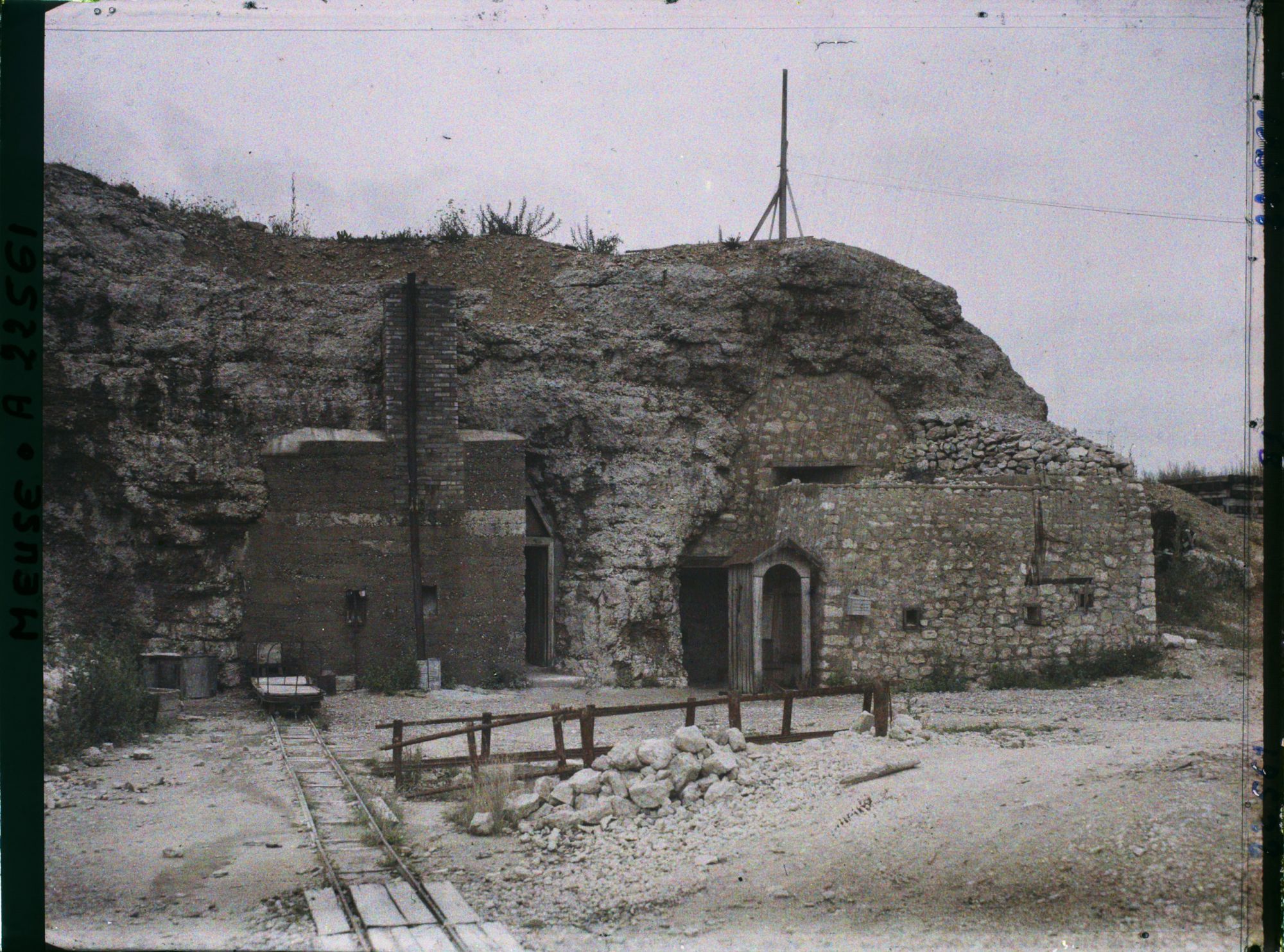 Image représentant France, Vaux, Entrée actuelle du fort