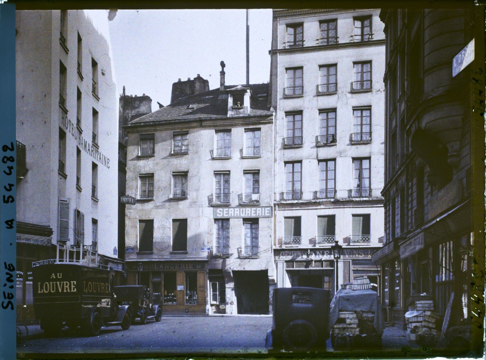 Image représentant La rue Quincampoix vue depuis la rue de la Reynie