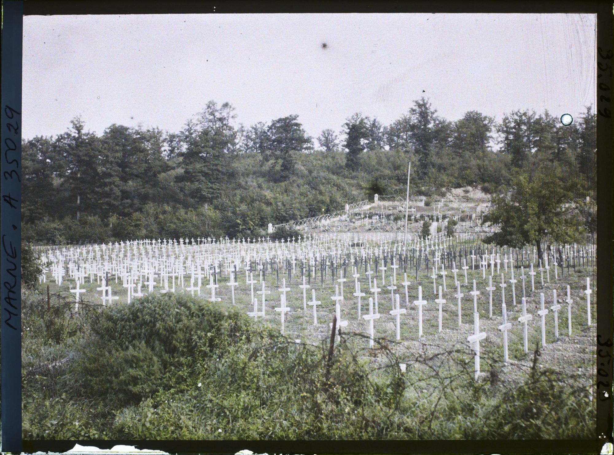Image représentant France, La Harazée, Cimetière militaire N° 2