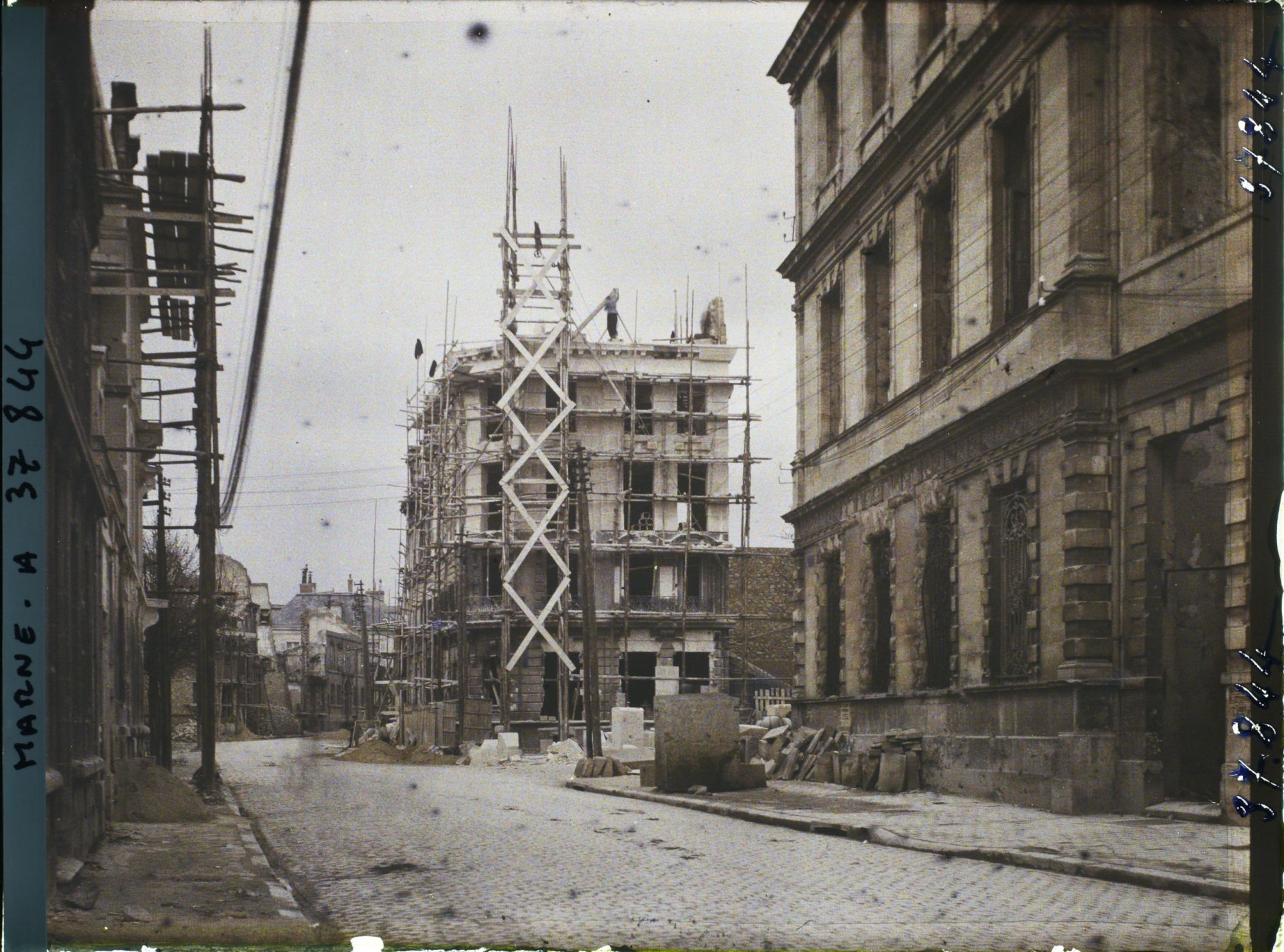 Image représentant France, Reims, Reconstruction rue des Consuls