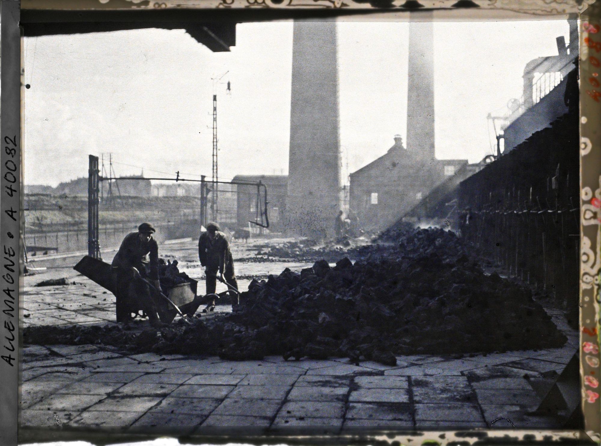 Image représentant Place du défournement, le coke est éteint