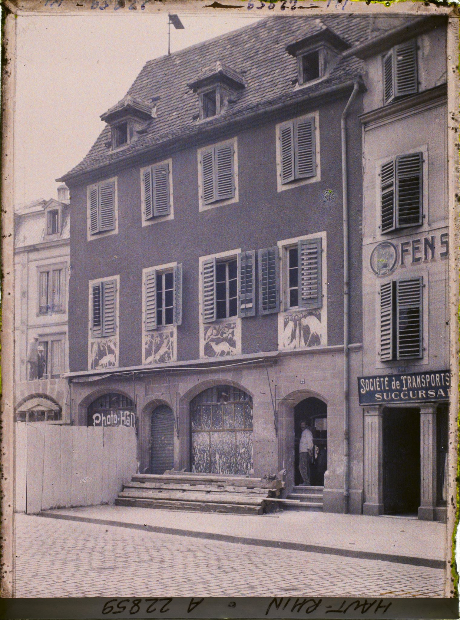 Image représentant France, Colmar, Maison du Renard et de la Cigogne, rue des Têtes.