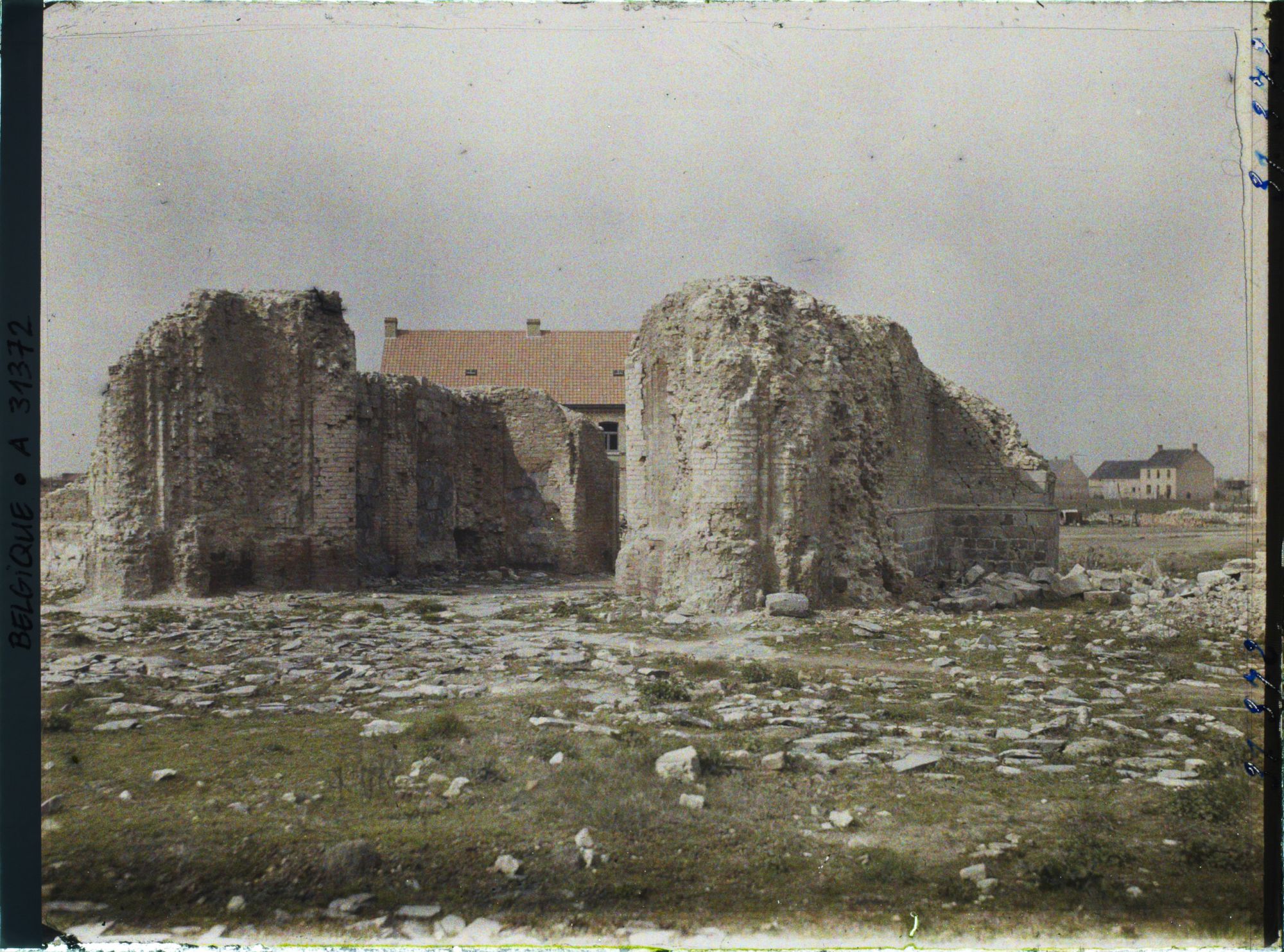 Image représentant Belgique, Langemarck, Ruines de l'Eglise