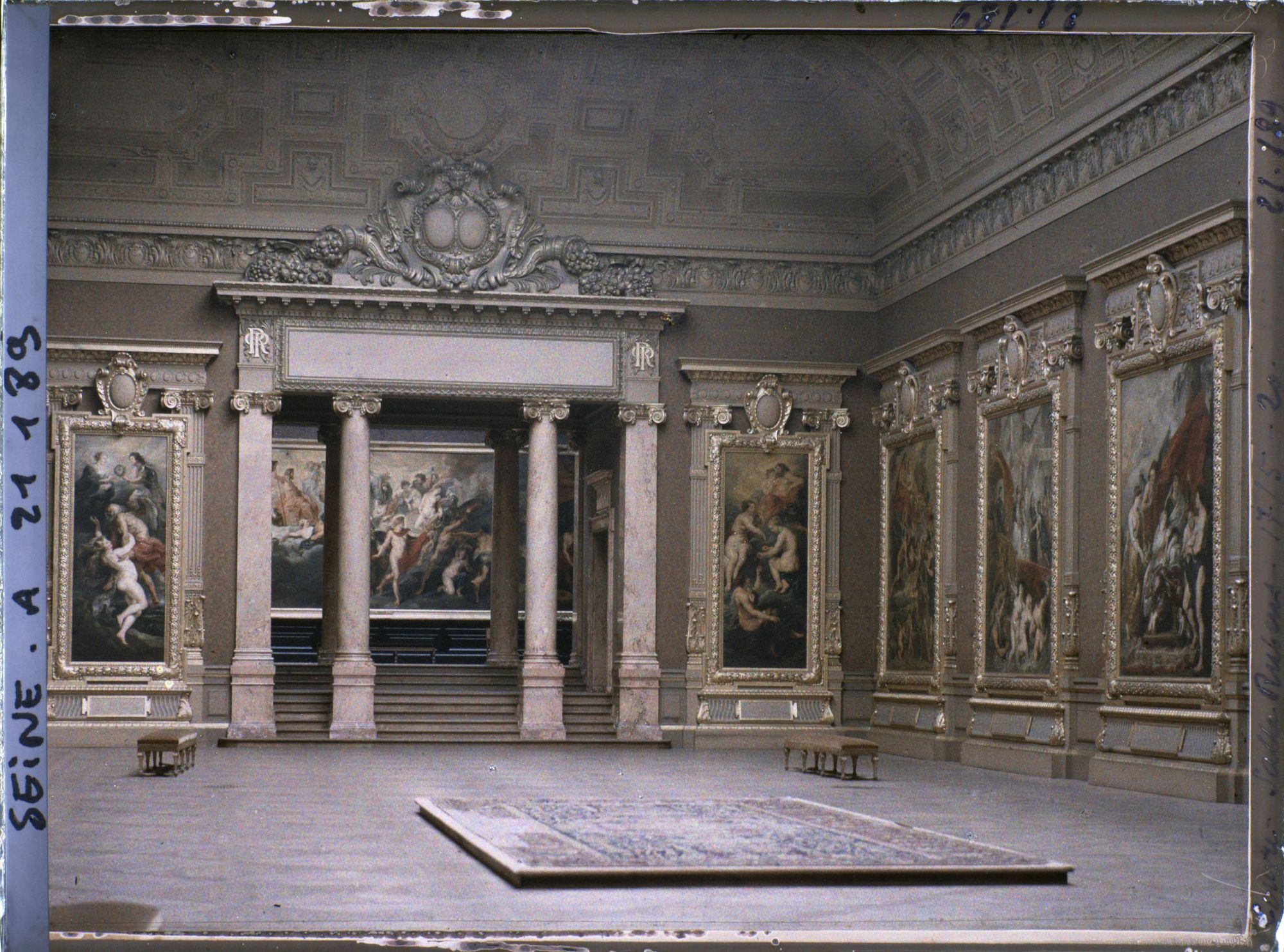 Image représentant La salle Rubens, cycle narratif Marie de Médicis, musée du Louvre