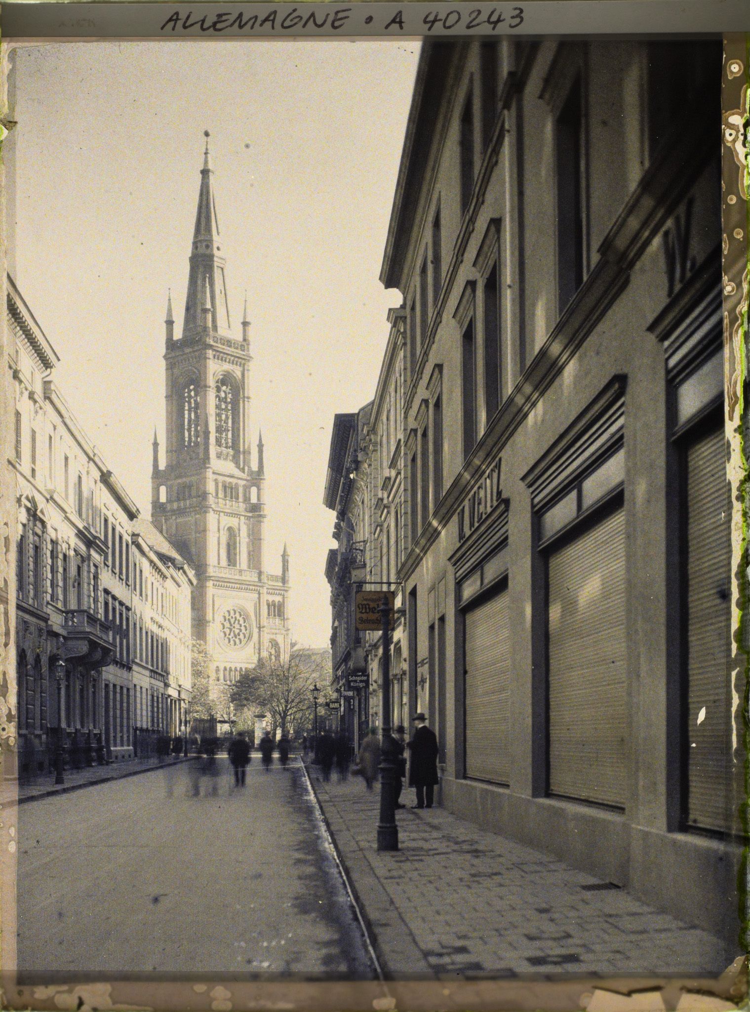 Image représentant Prusse, Düsseldorf, Konigstrasse, Eglise et maisons fermées