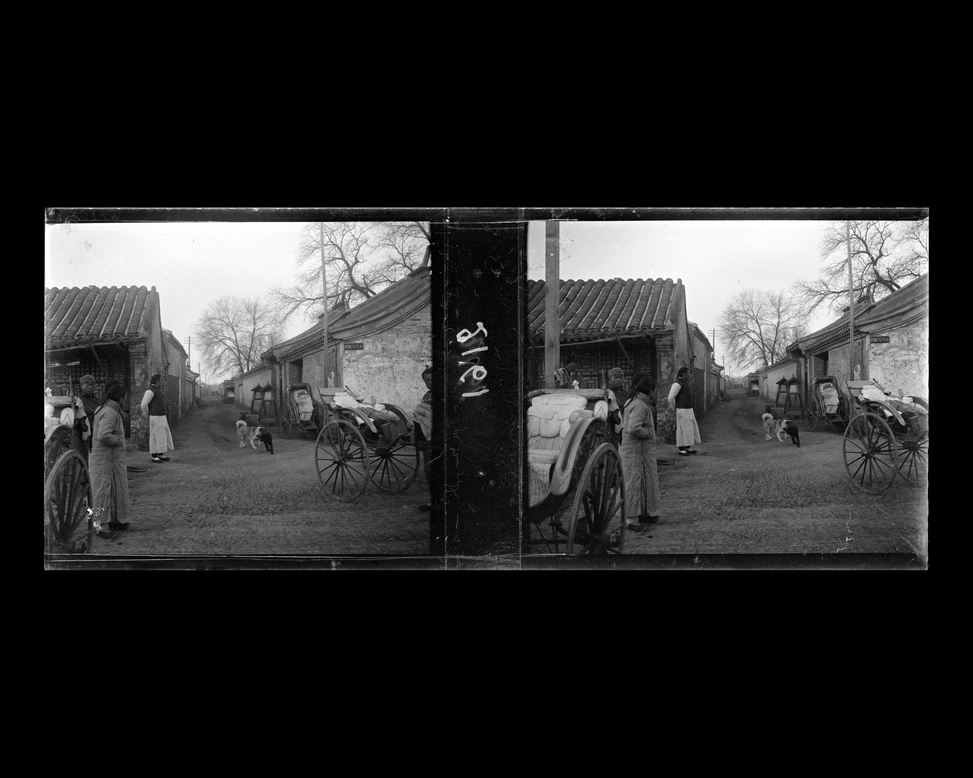 Image représentant Jonction de Wangfujing dajie ("avenue du Puits des Résidences Princières") et de Dingzijie ("rue en Forme de T")