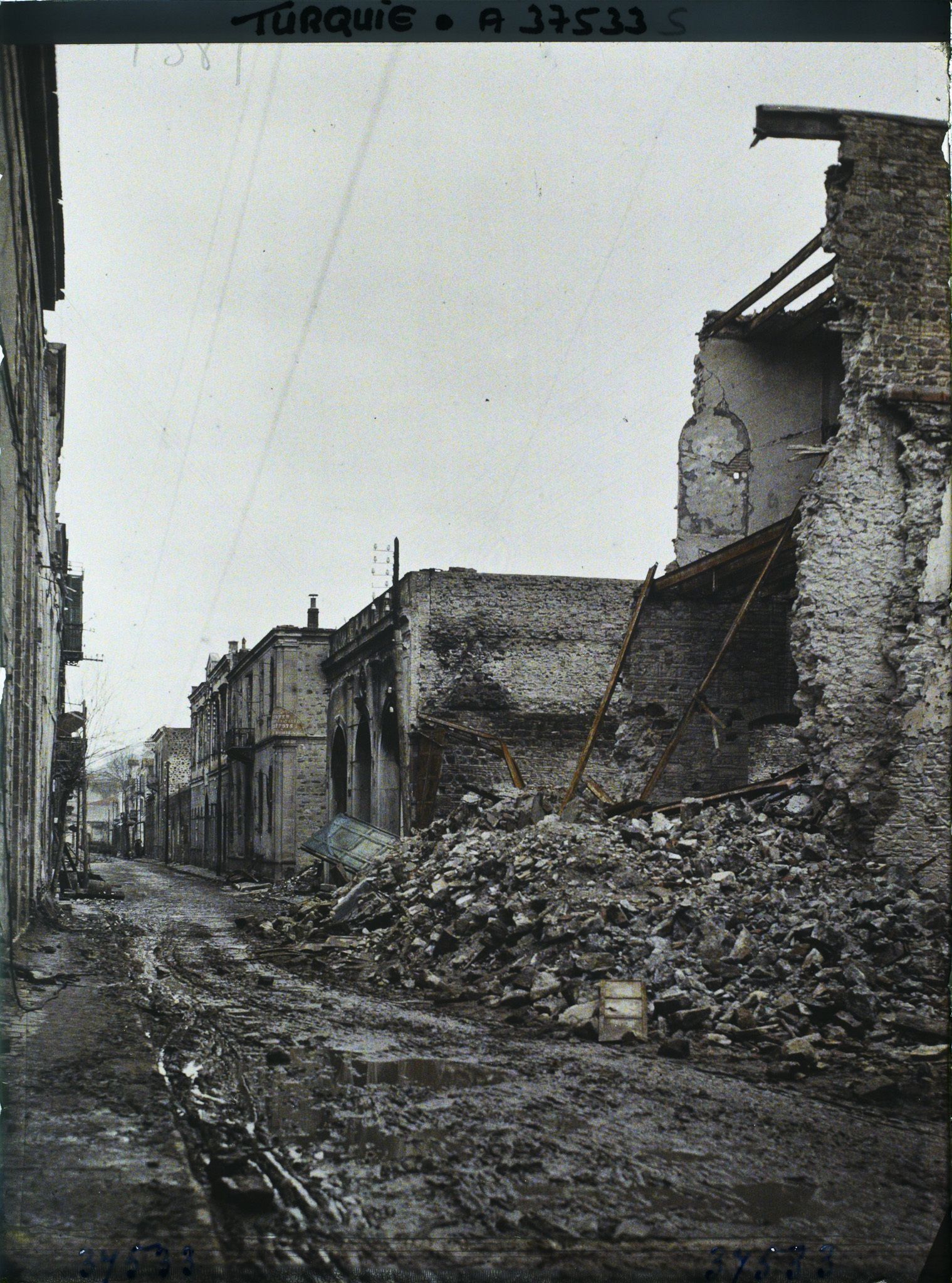 Image représentant Turquie, Smyrne, Un aspect de la Rue Parallèle