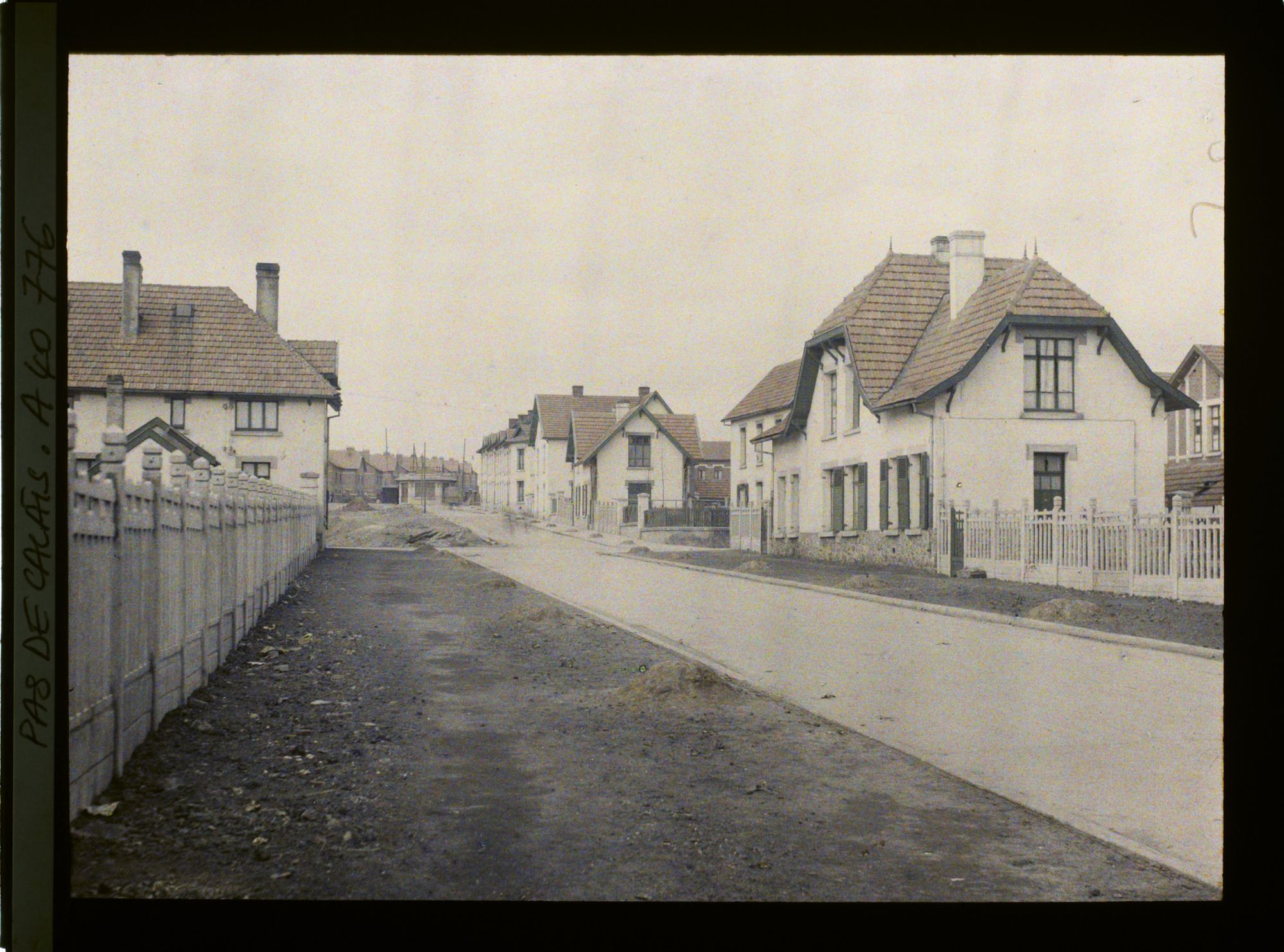 Image représentant France, Lens, Cité des mines de Lens - Avenue du Grand Condé