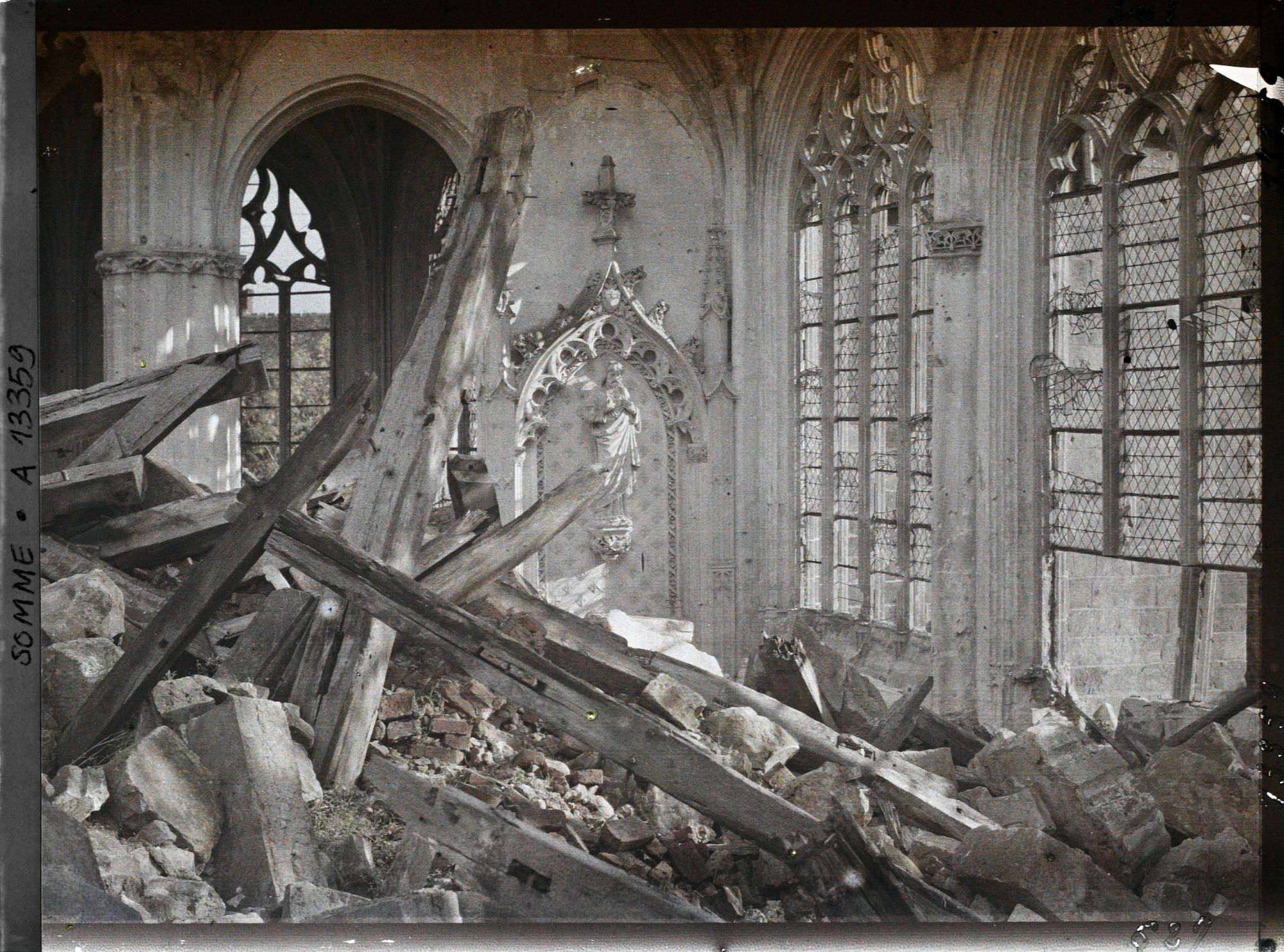 Image représentant France, Roye, L'Autel du Sacré C?ur