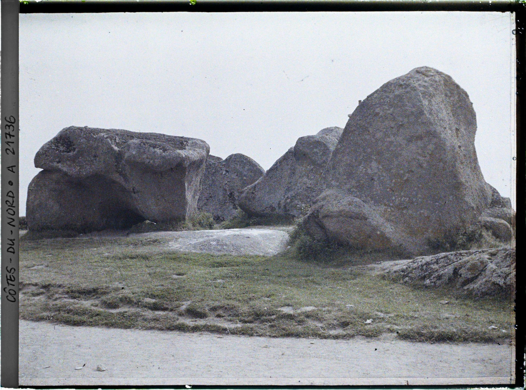 Image représentant Rochers près de la chapelle Sainte-Anne