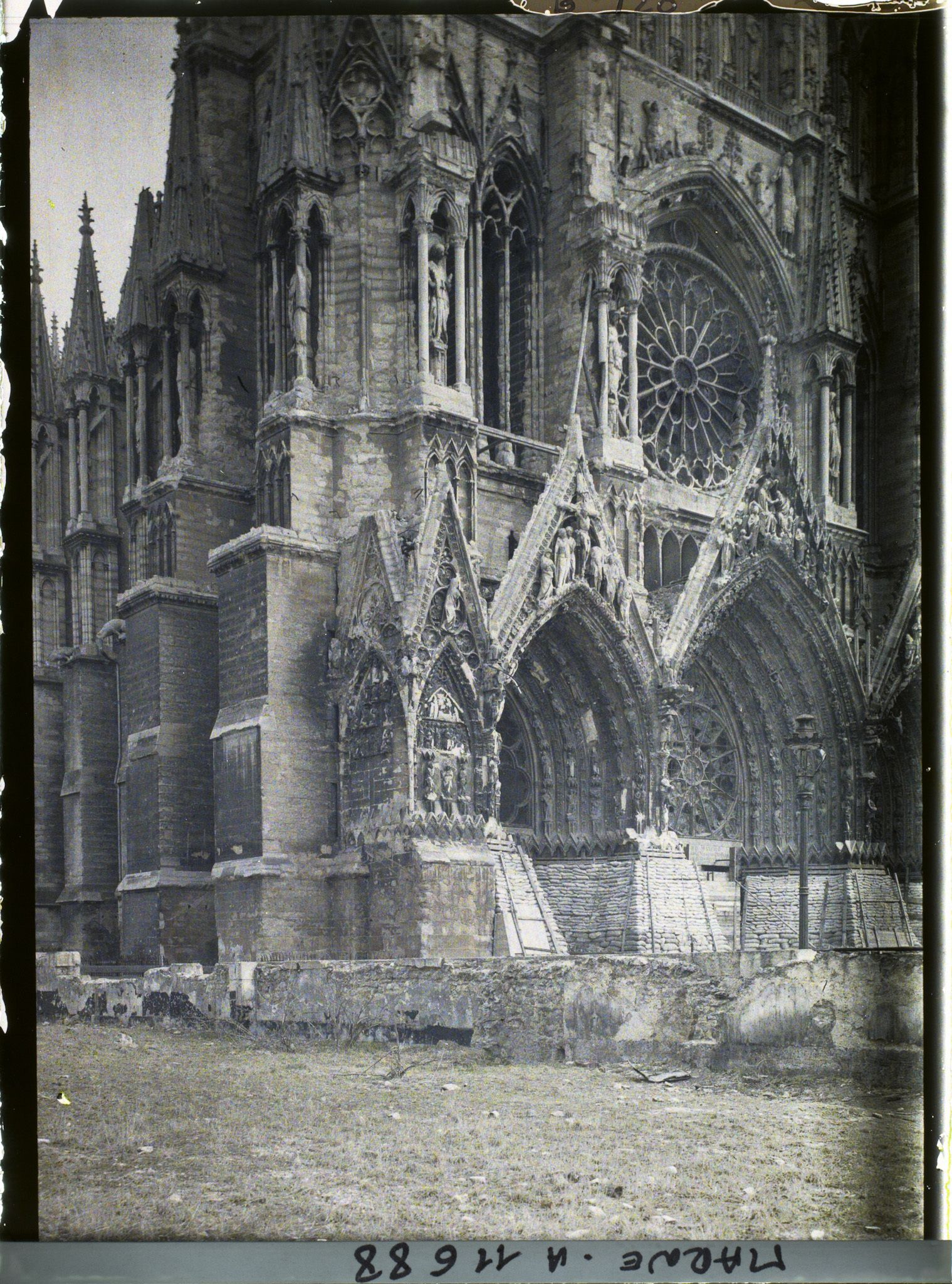 Image représentant France, Reims, Tour Nord de la Cathédrale