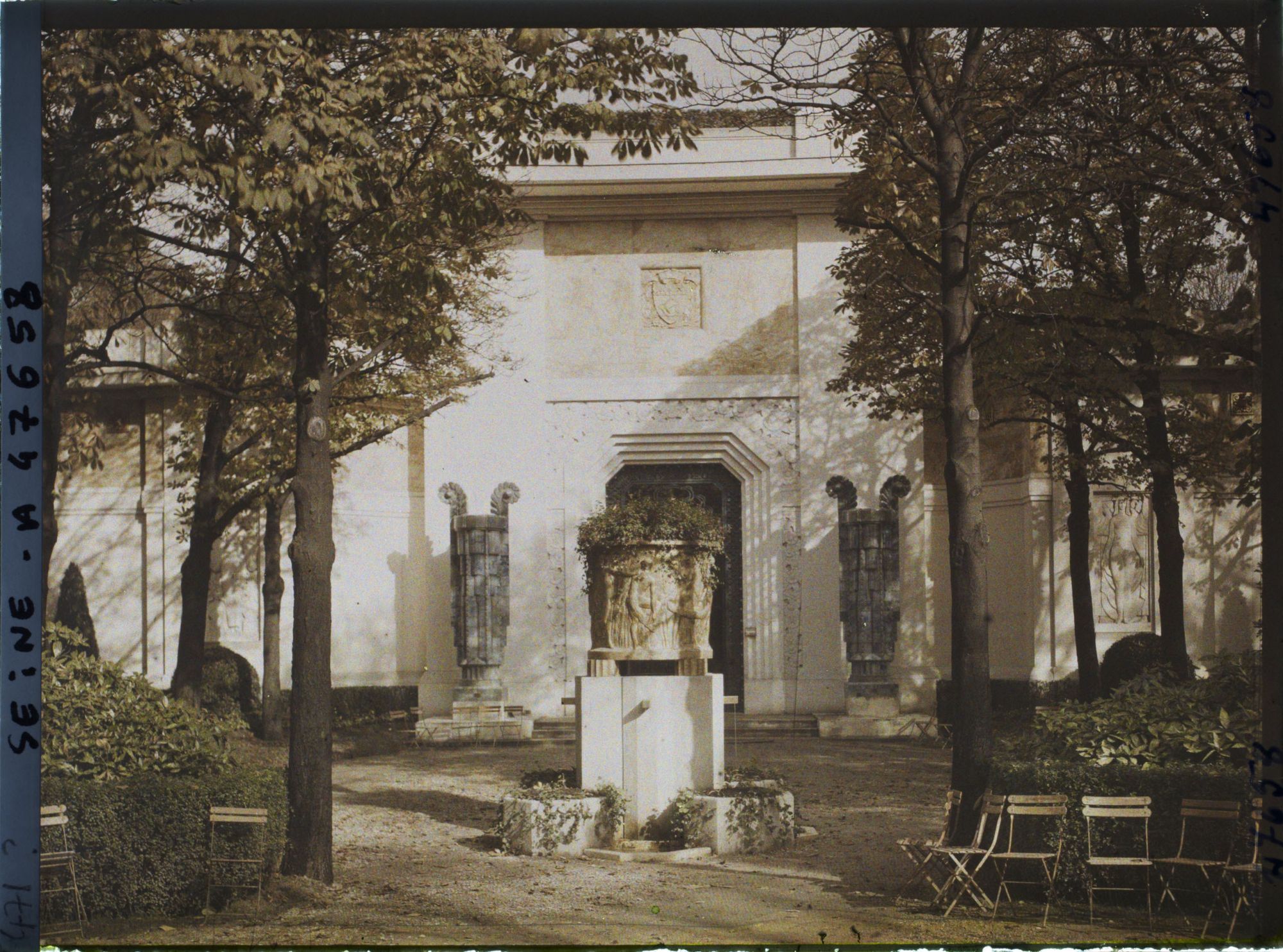 Image représentant L'Exposition des arts décoratifs, Pavilon de la Ville de Paris