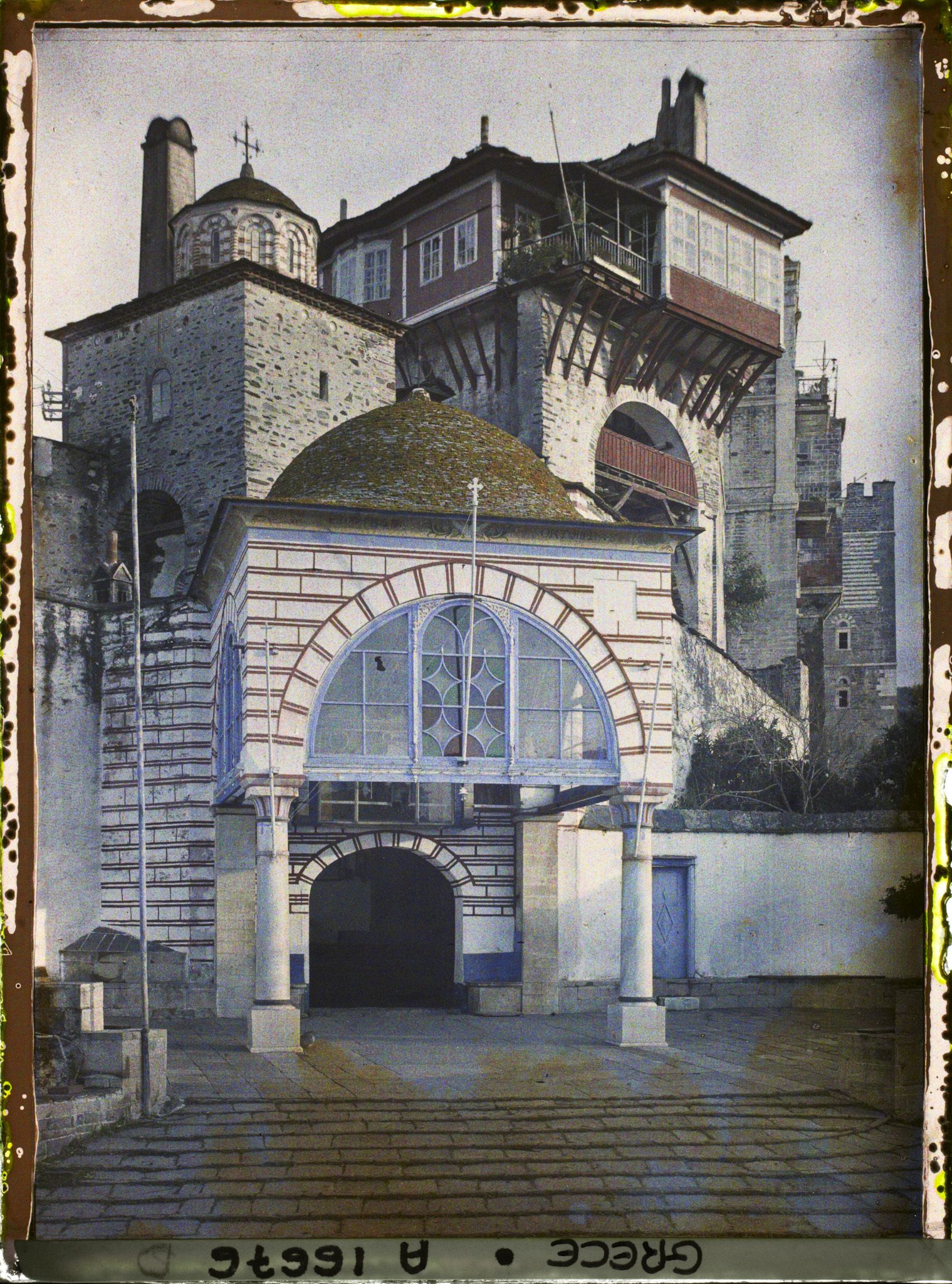 Image représentant Turquie, Mont Athos, Vatopédi, Entrée du Monastère