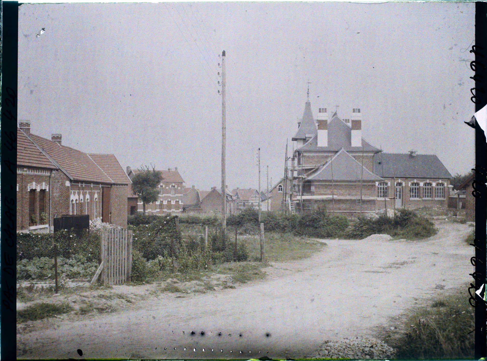 Image représentant France, Carency, Une vue vers la Mairie