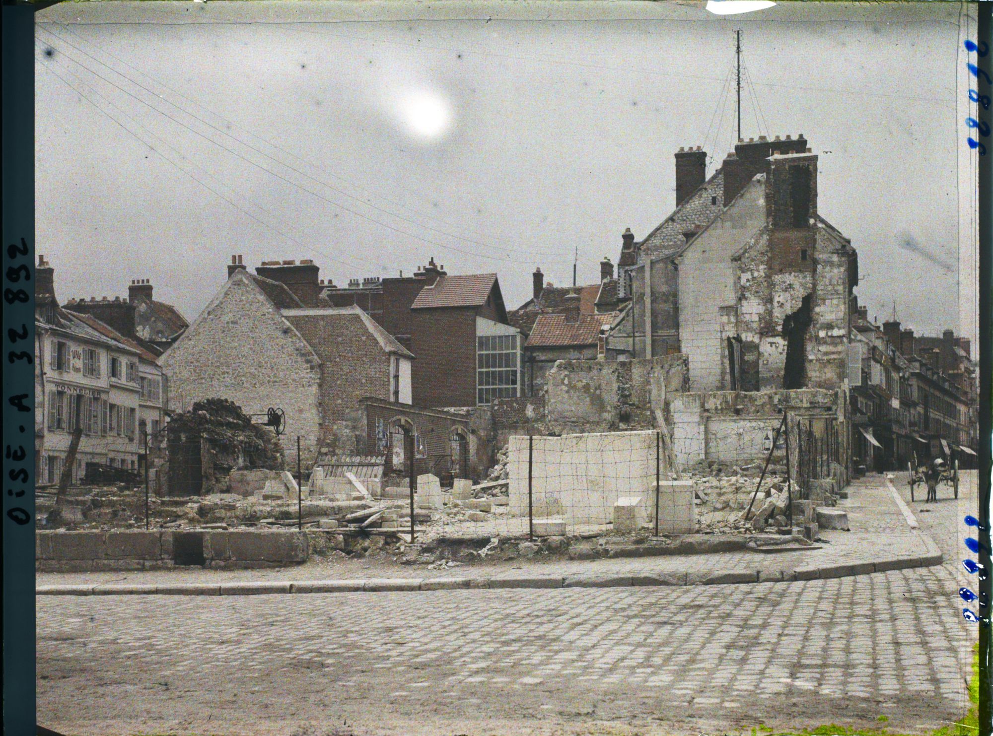 Image représentant France, Compiègne, Ruines et Reconstructions rue St Corneil