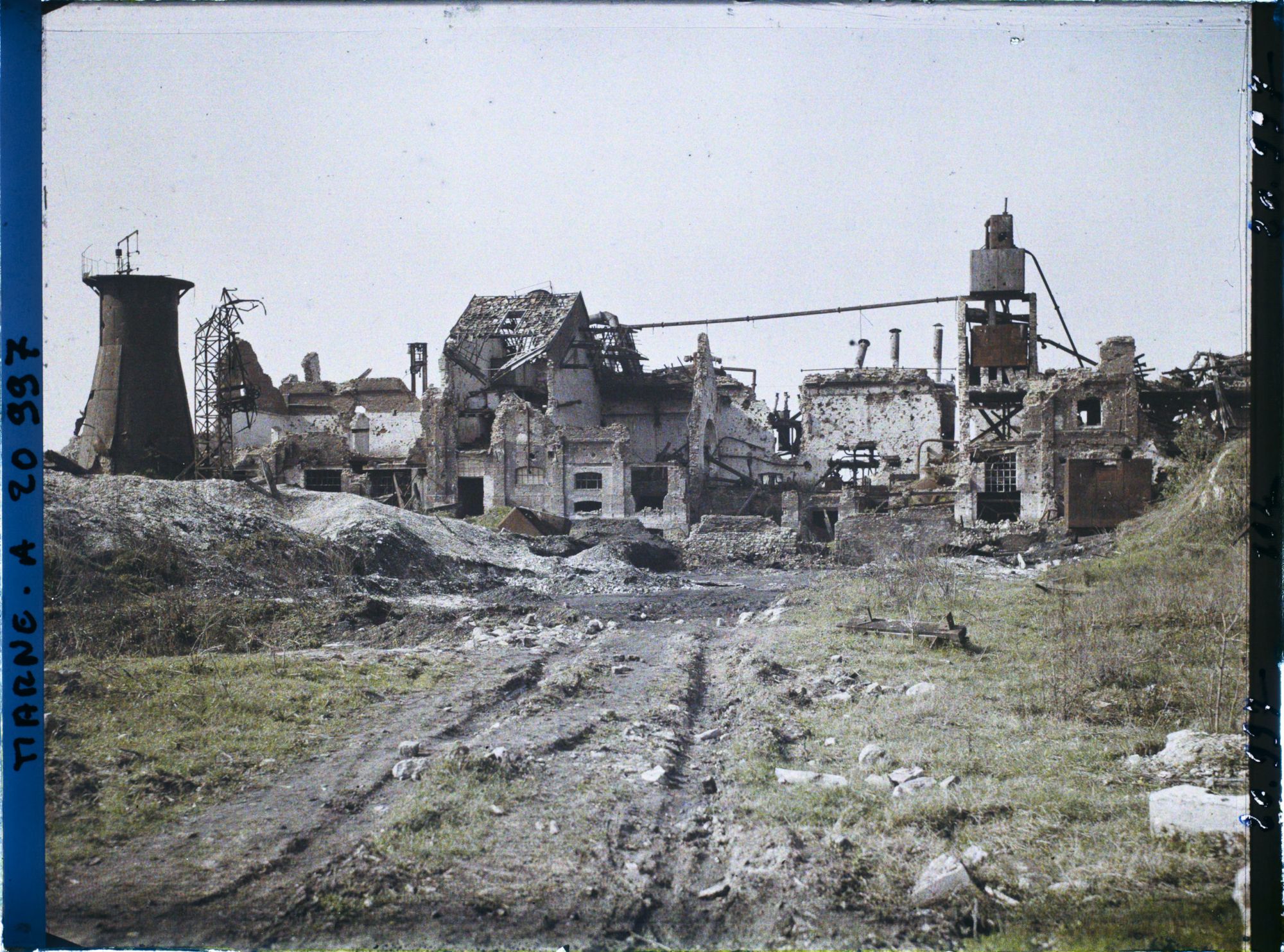 Image représentant France, Loivre, La Sucrerie