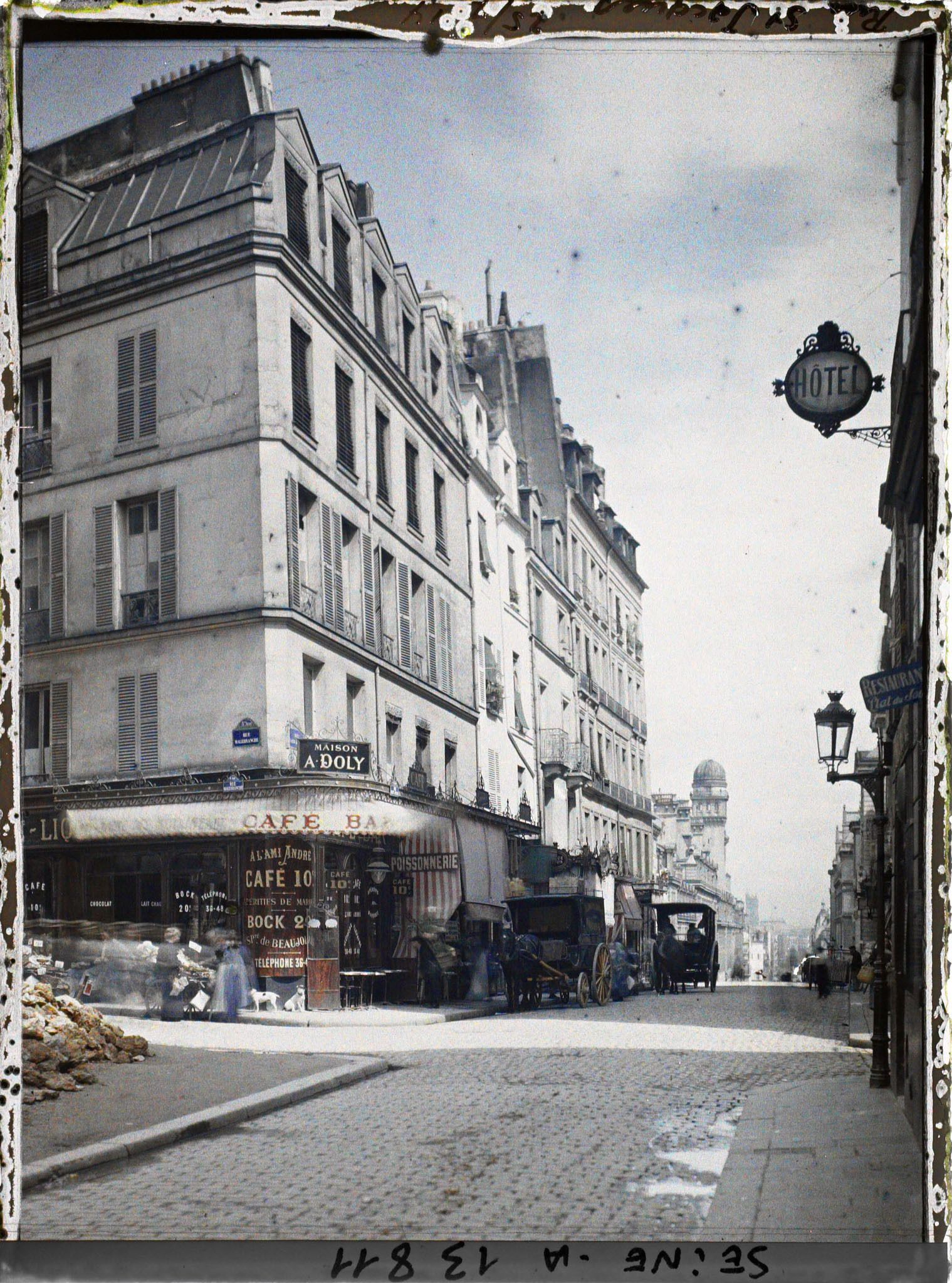 Image représentant La rue St-Jacques à l'angle de la rue Malebranche