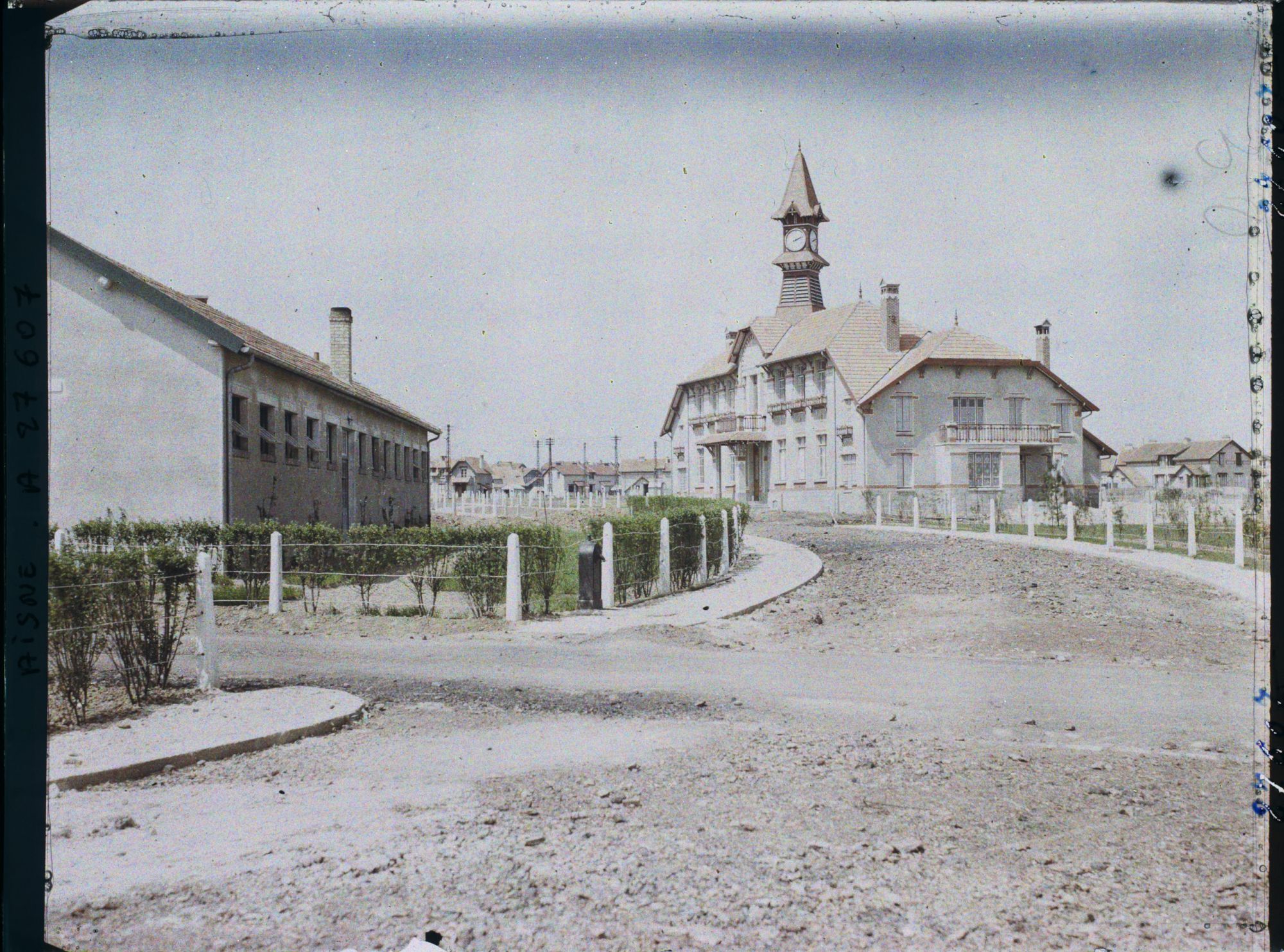Image représentant France, Tergnier, Cité des Chemineaux, La Rue Lemelestrel et l'Ecole