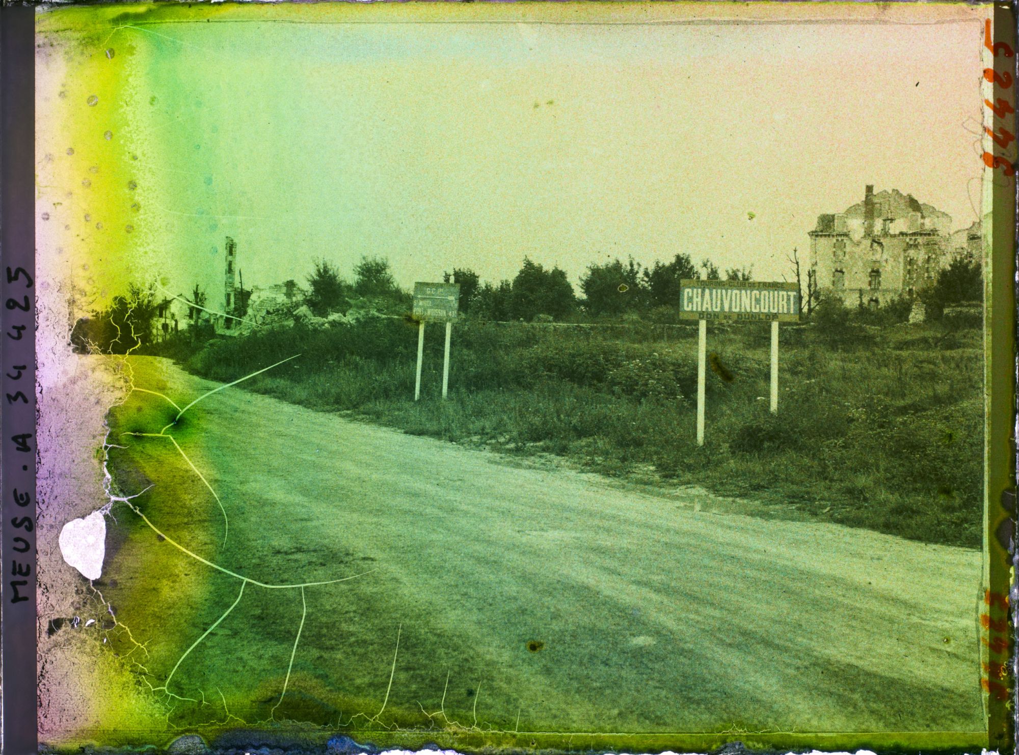 Image représentant France, Chauvoncourt, Entrée ouest de Chauvoncourt