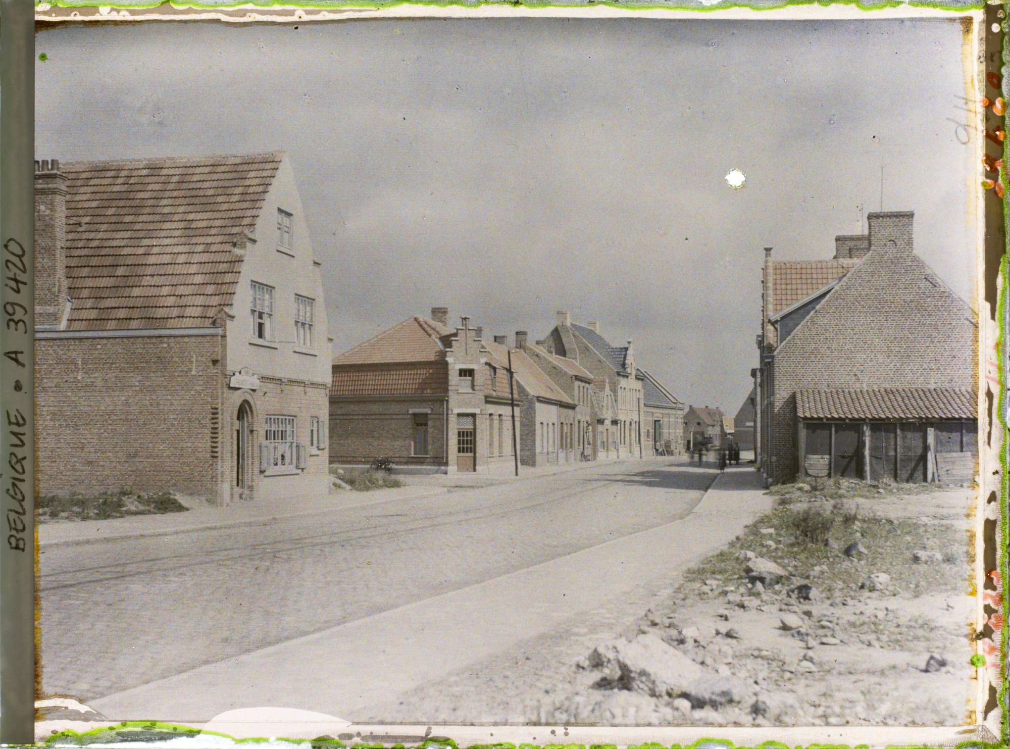 Image représentant Belgique, Poelcapelle, Une rue