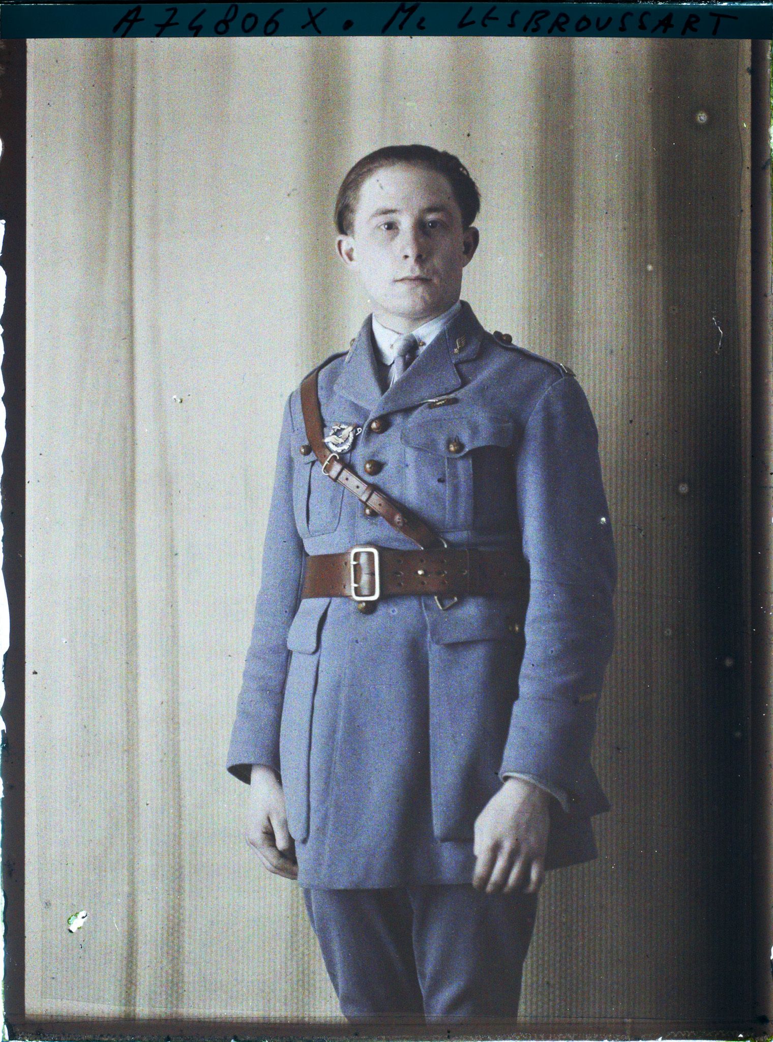 Image représentant Monsieur  https://musee-albert-kahn.s-museum.fr/home/NWQ2OTAwYzNmYjZlZTk1ZWQwODJmMjY4L2dlbmVyaWMtbm90aWNlLXRhYi9hdXRob3JpdHkvNjE3YTc5ZjVjZjhiODk2OGIzMzM3ZDIx/5d6900c3fb6ee95ed082f268/generic-notice-tab/authority/617a79ebcf8b8968b3337256 A. Lesbroussart