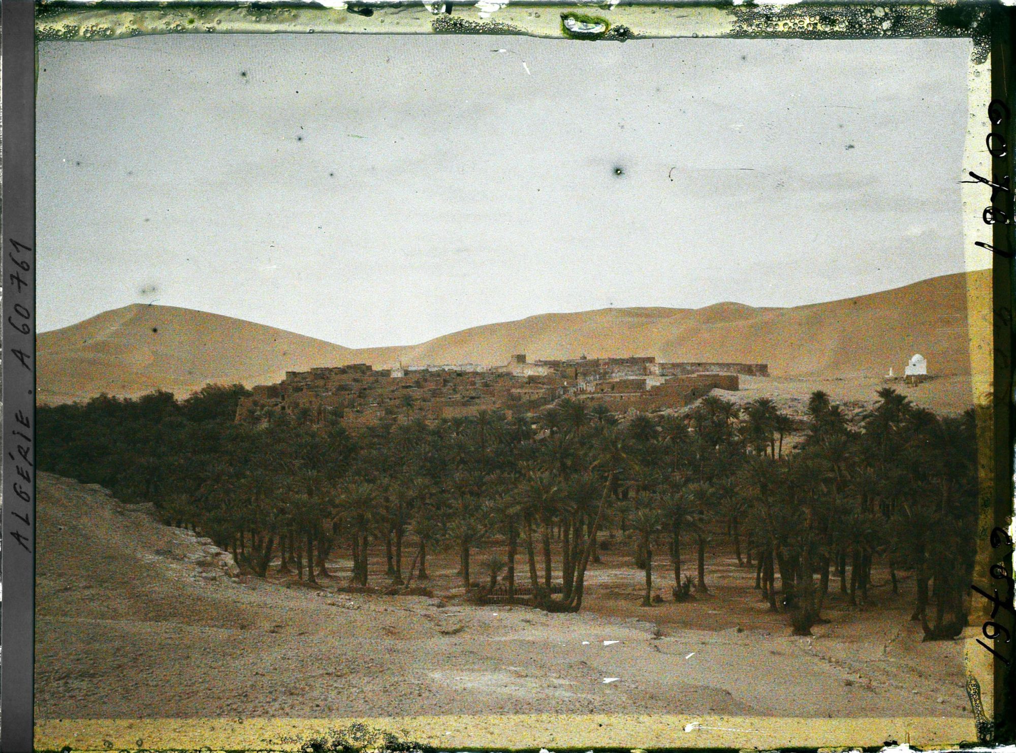 Image représentant Le village après le coucher du soleil