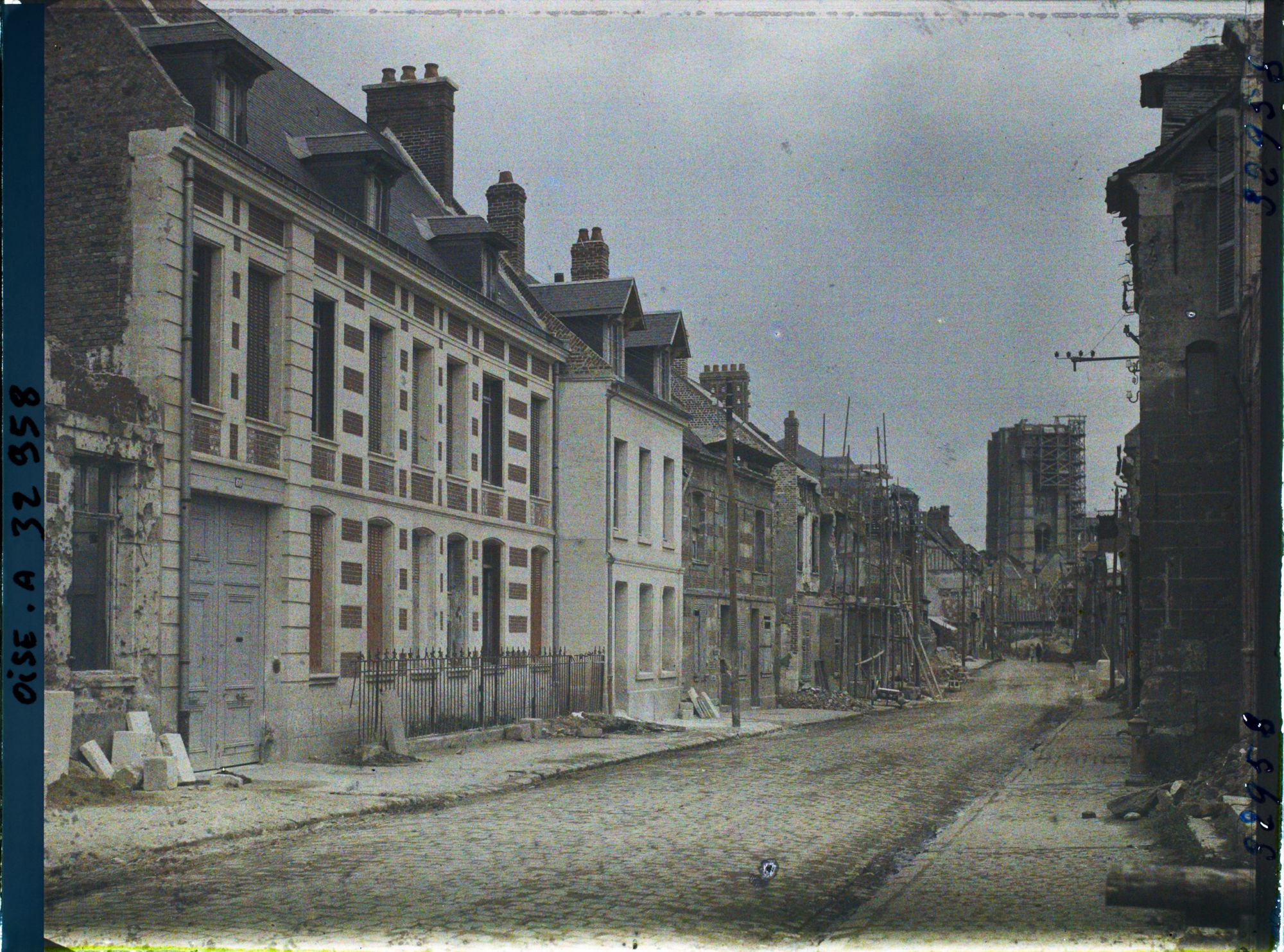 Image représentant France, Noyon, Maisons neuves rue de Paris