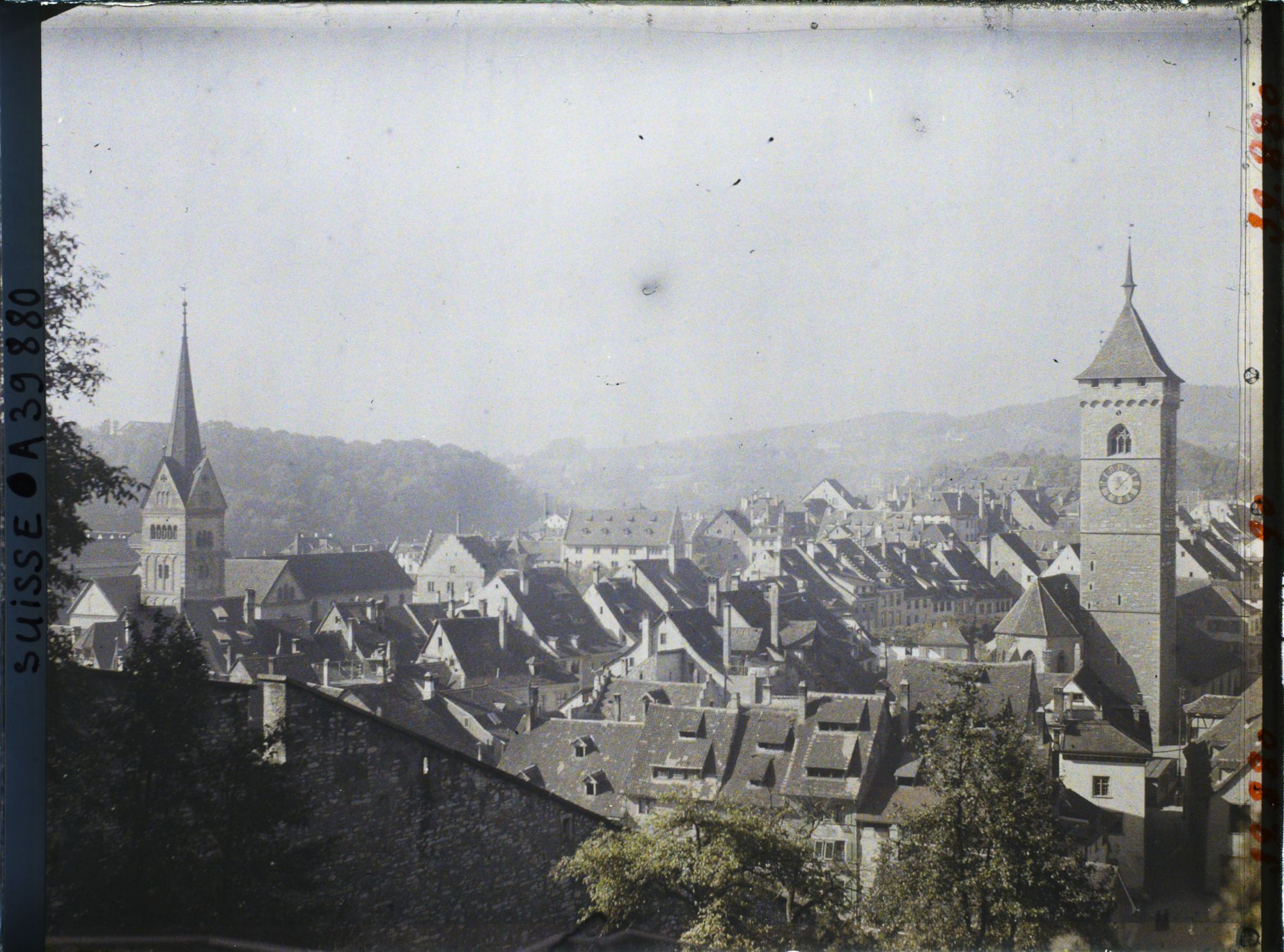 Image représentant Panorama sur Schaffhouse, le Kloster Allerheiligen et l'église St. Johann depuis le Munot