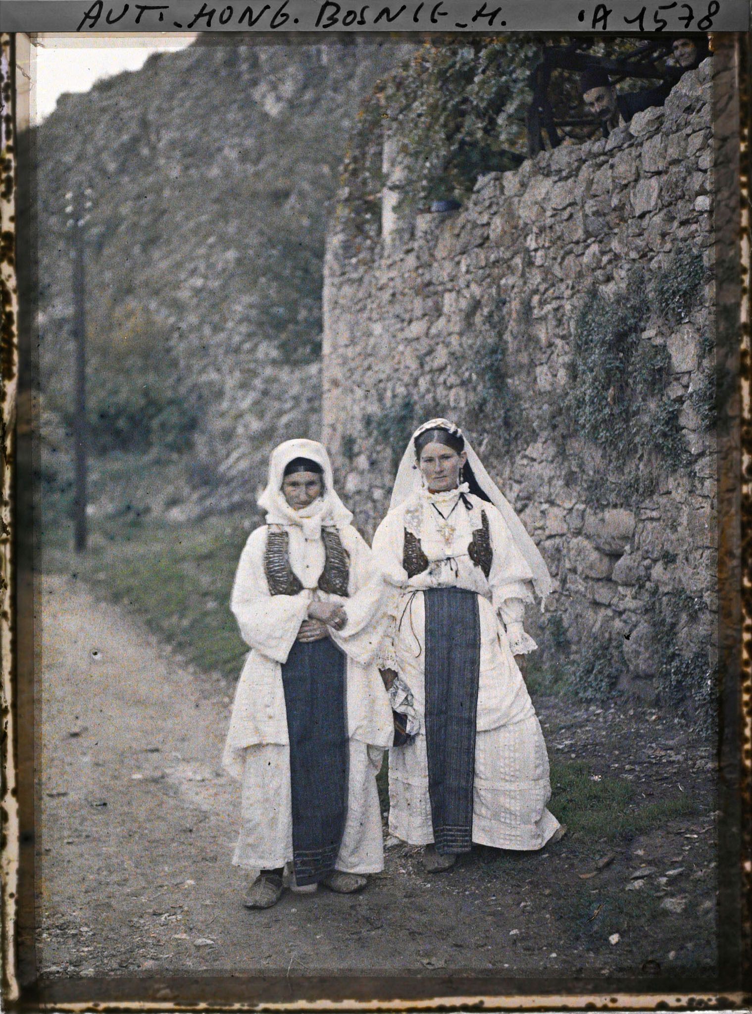 Image représentant Femmes des environs de Mostar