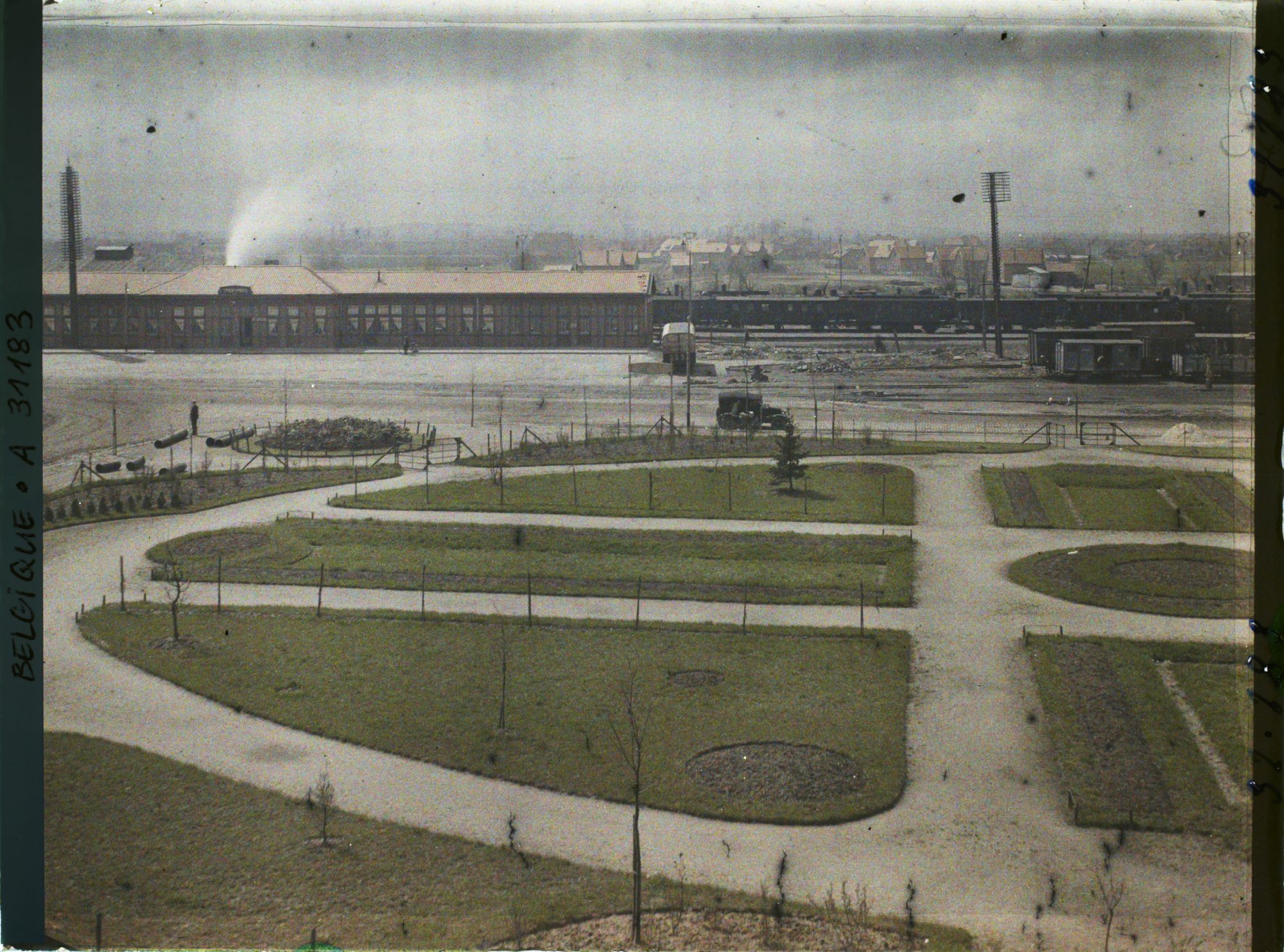Image représentant Belgique, Ypres, Panorama sur le Square de la Gare
