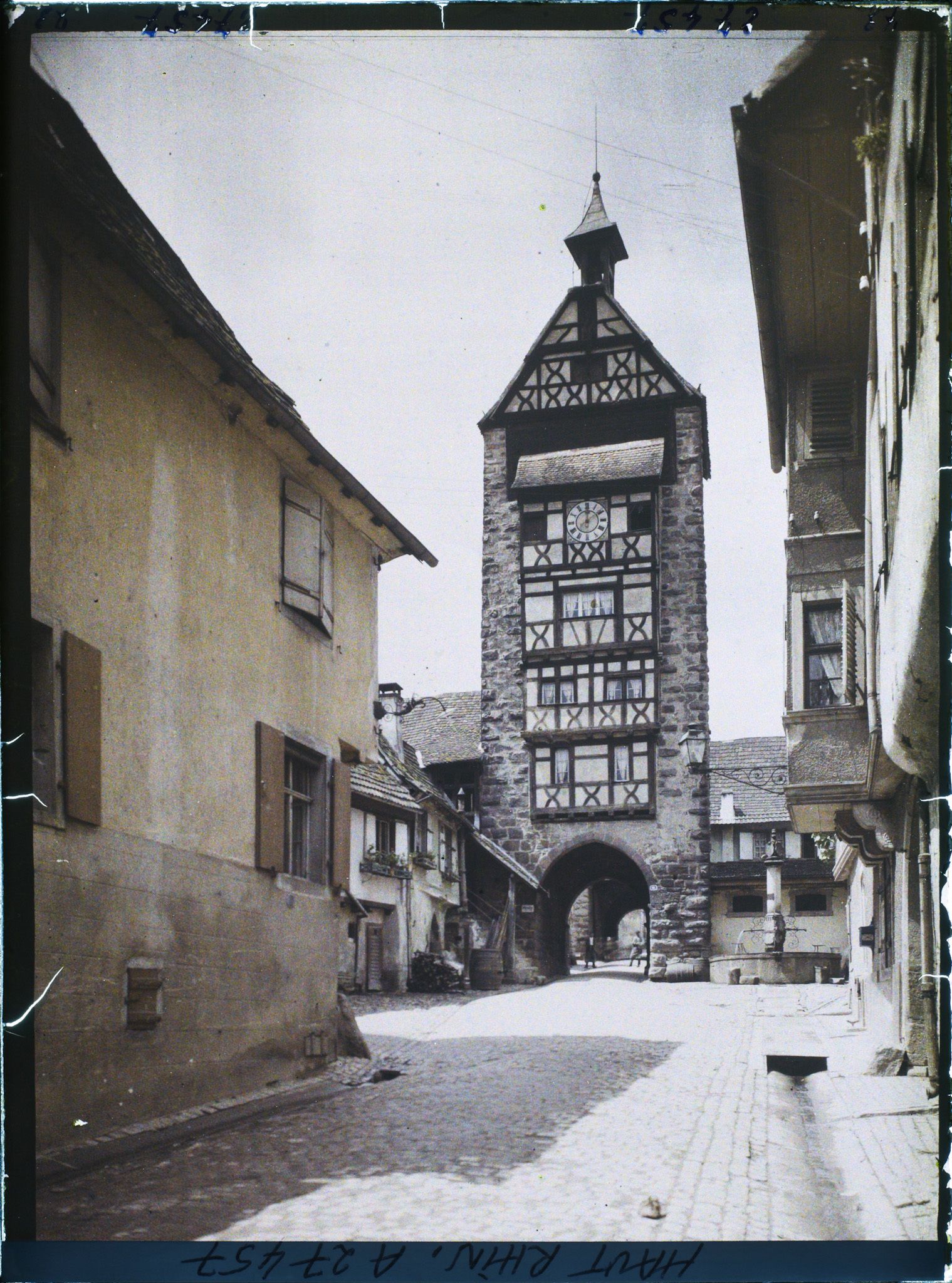 Image représentant France, Riquewihr, Vue d'ensemble de la Dolder