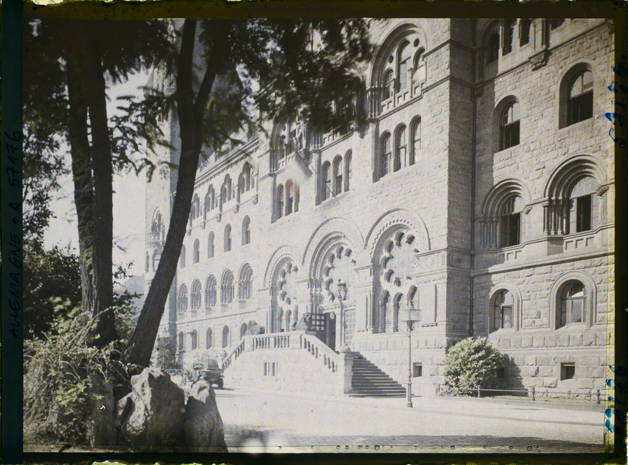 Image représentant Bords du Rhin, Coblence, Coblence Bâtiment de la Commission Interalliée