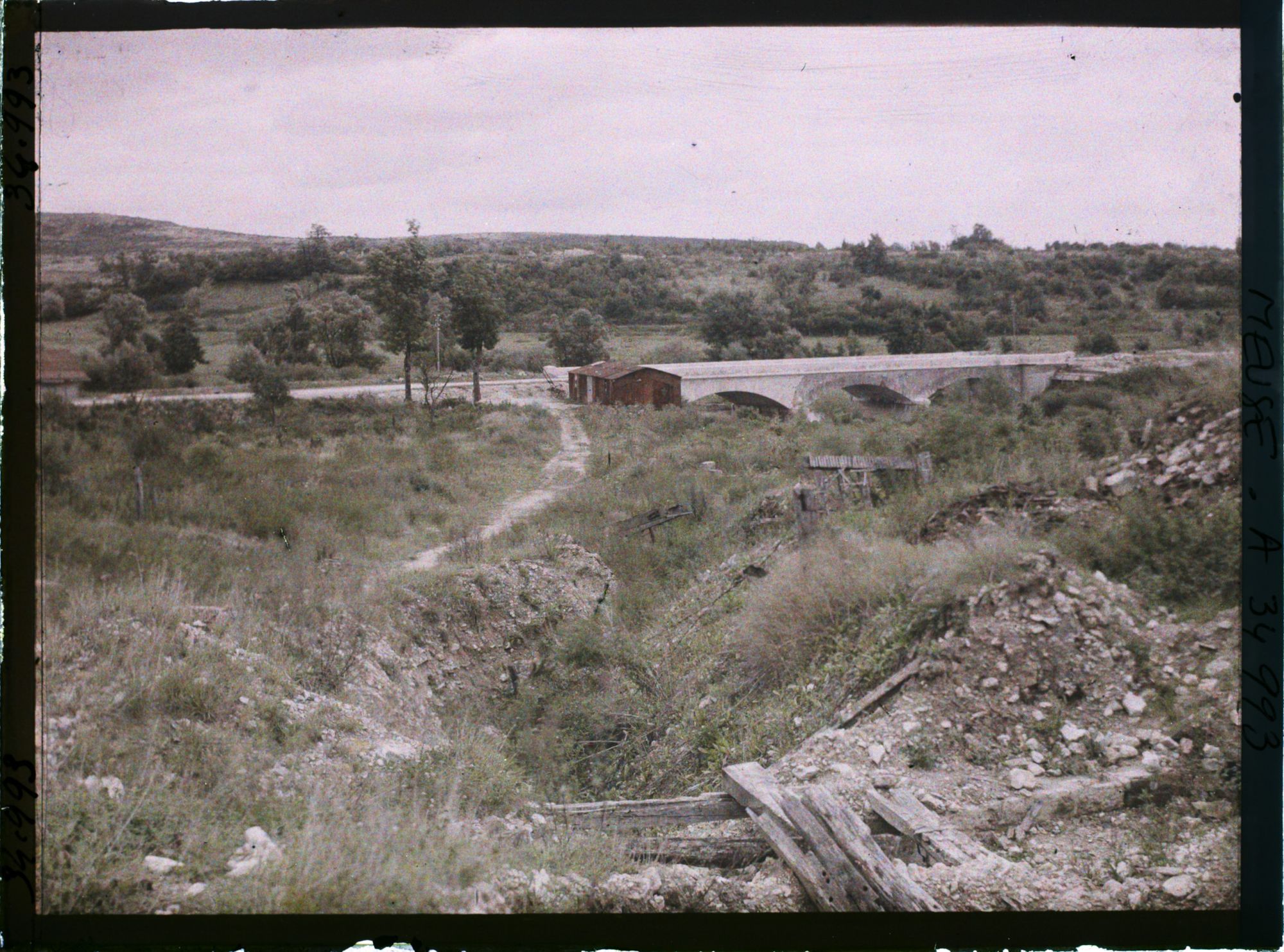 Image représentant France, Boureuil Secteur de Vauquois, Vue de l'ancienne petite Boureuil, sortie vers la route de Varennes