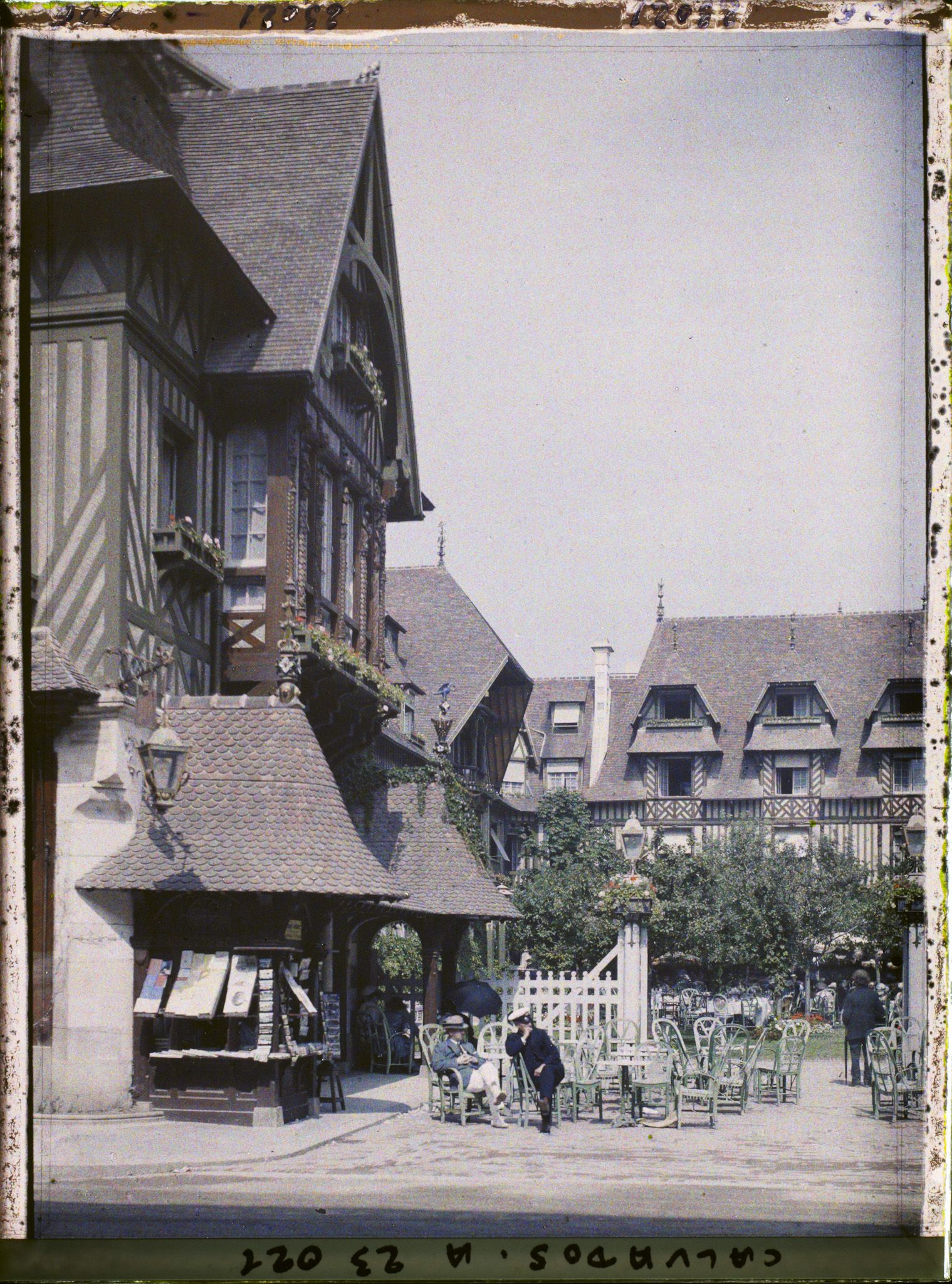 Image représentant Un côté de la cour du Normandy-Hôtel