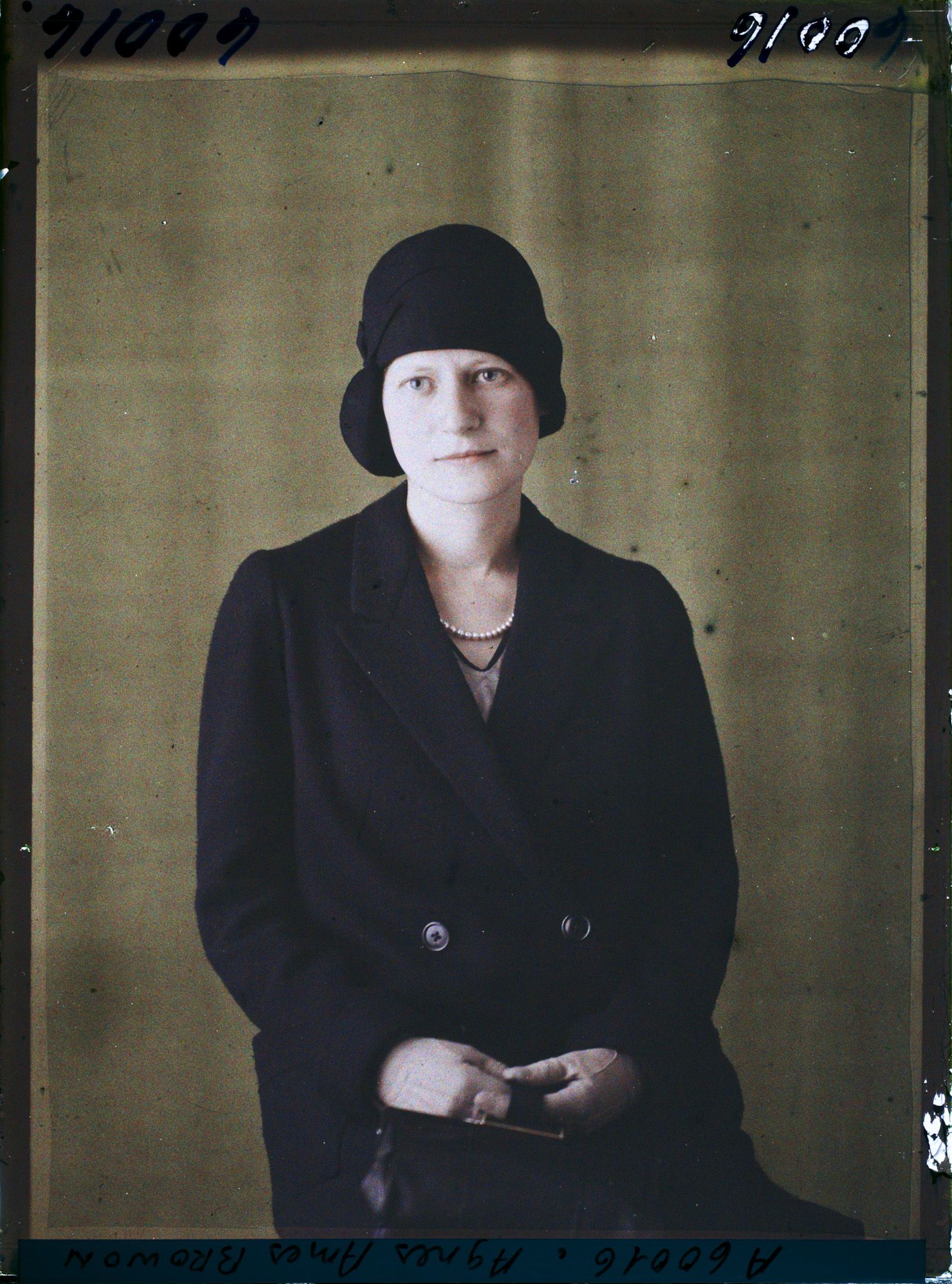 Image représentant https://musee-albert-kahn.s-museum.fr/home/NWQ2OTAwYzNmYjZlZTk1ZWQwODJmMjY4L2dlbmVyaWMtbm90aWNlLXRhYi9hdXRob3JpdHkvNjE3YTc5ZjVjZjhiODk2OGIzMzM3ZDIx/5d6900c3fb6ee95ed082f268/generic-notice-tab/authority/617a79ebcf8b8968b3336998 Madame Agnès Ames Brown (ou Browon)