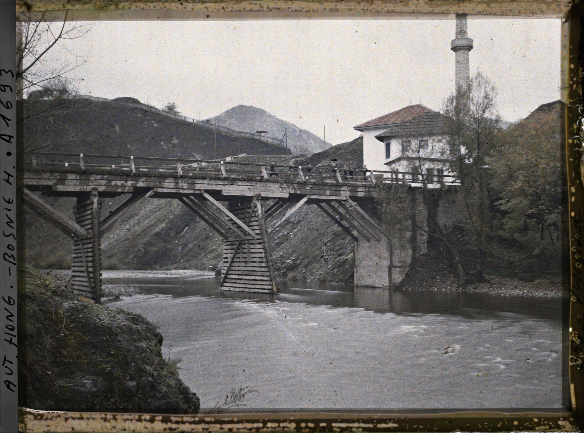 Image représentant Pont de bois sur la rivière Rzav