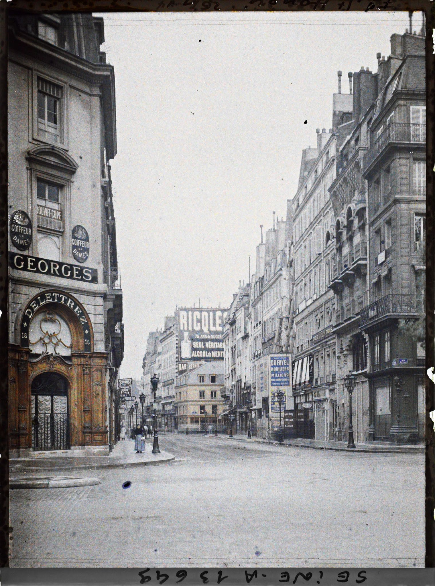Image représentant La rue de Faubourg-St-Honoré et la rue Royale