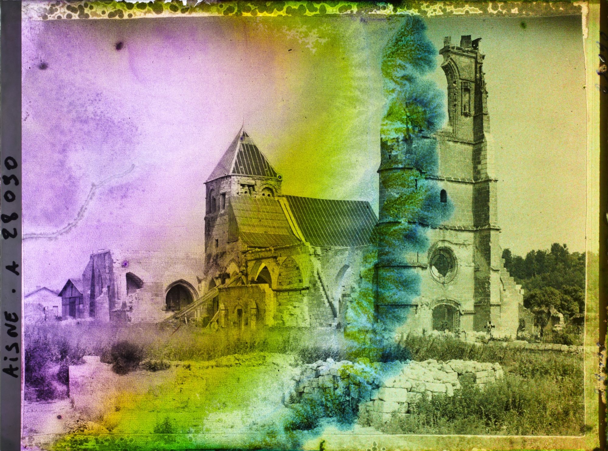 Image représentant France, Coucy-la-Ville, Ruines de l'Eglise XIIIe Se