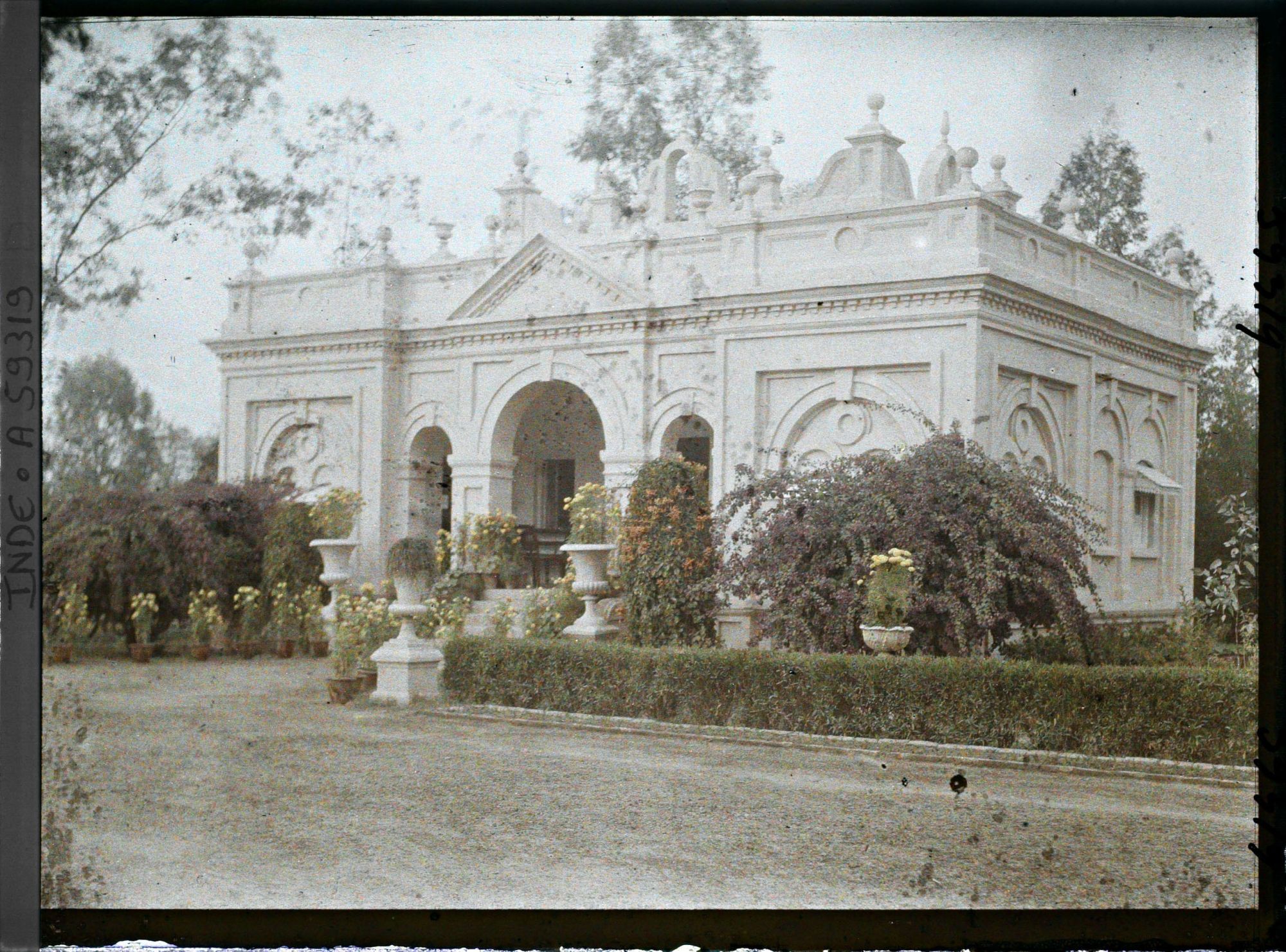 Image représentant Un pavillon du palais Jagatjit