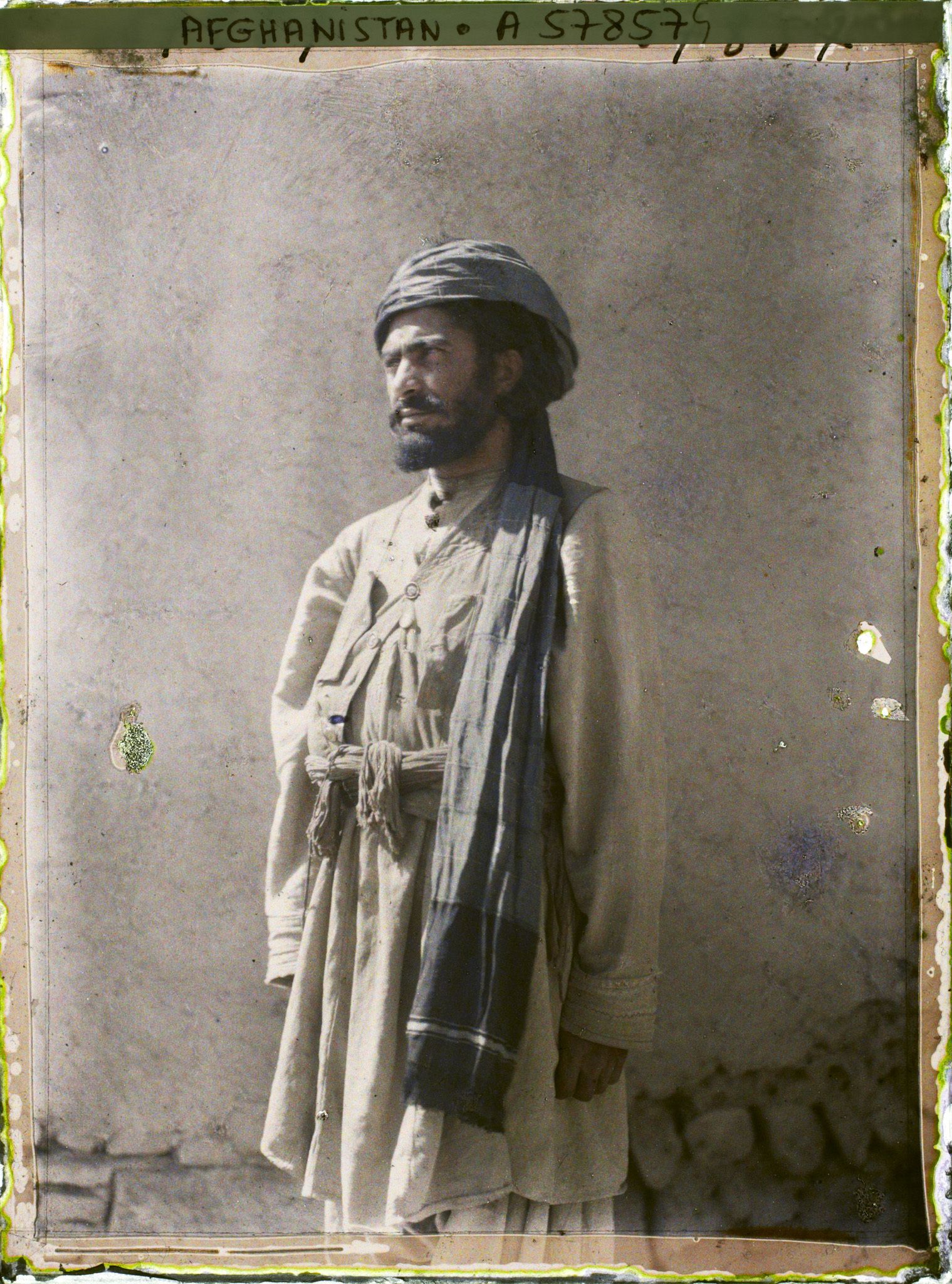 Image représentant Un membre de la tribu Pachtoun des Waziris