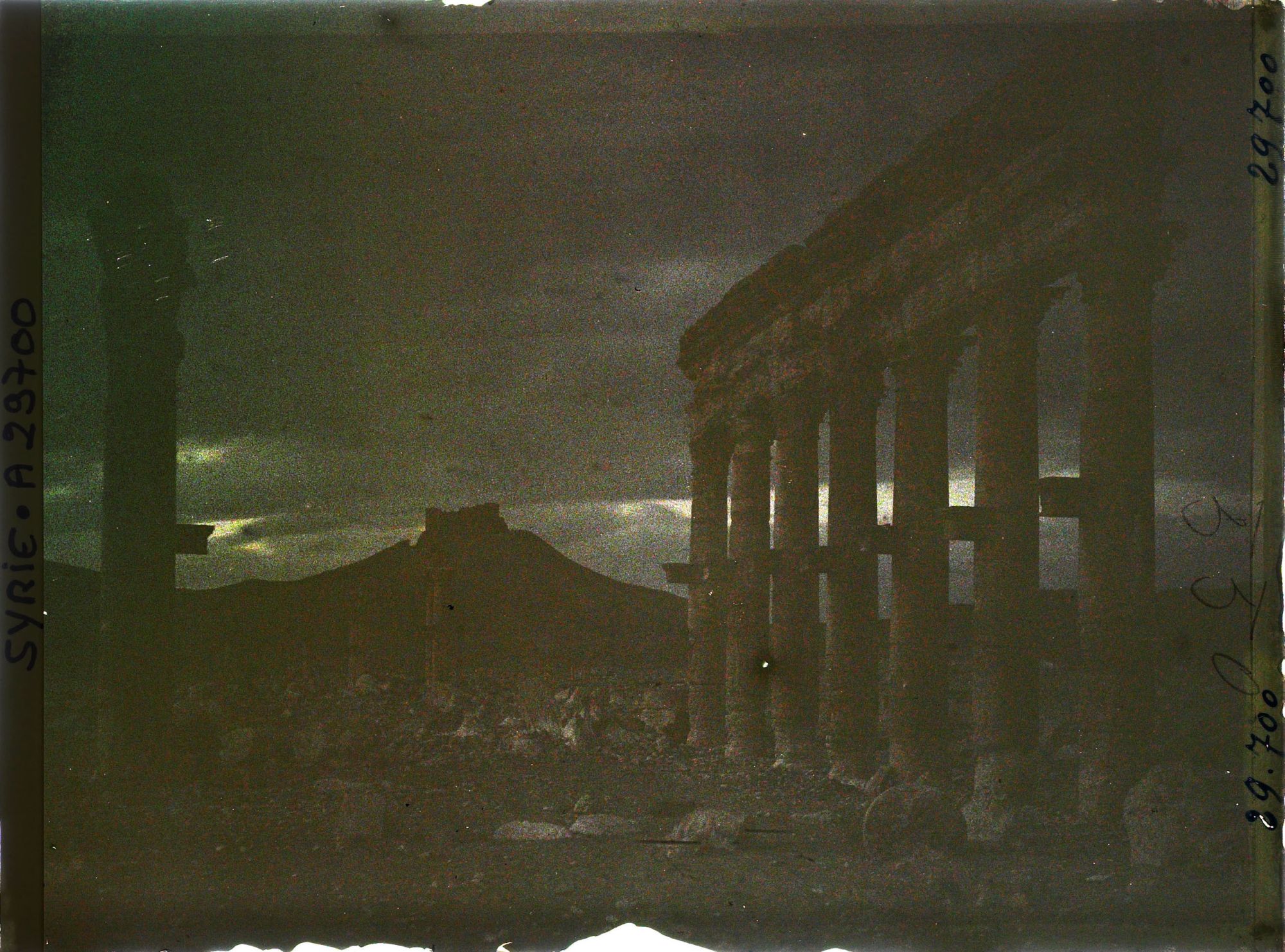 Image représentant Vestiges de colonnes