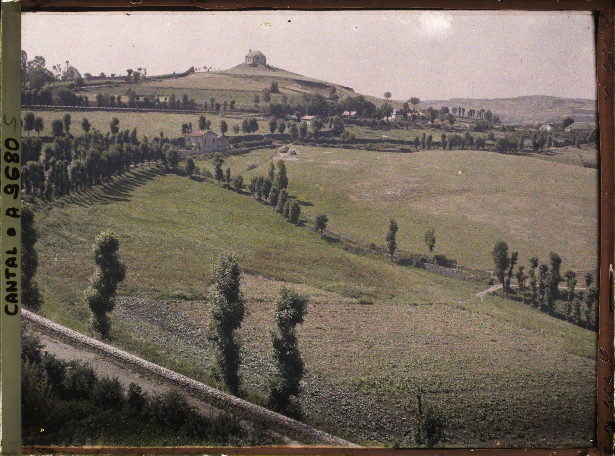 Image représentant Vue sur la chapelle du Calvaire