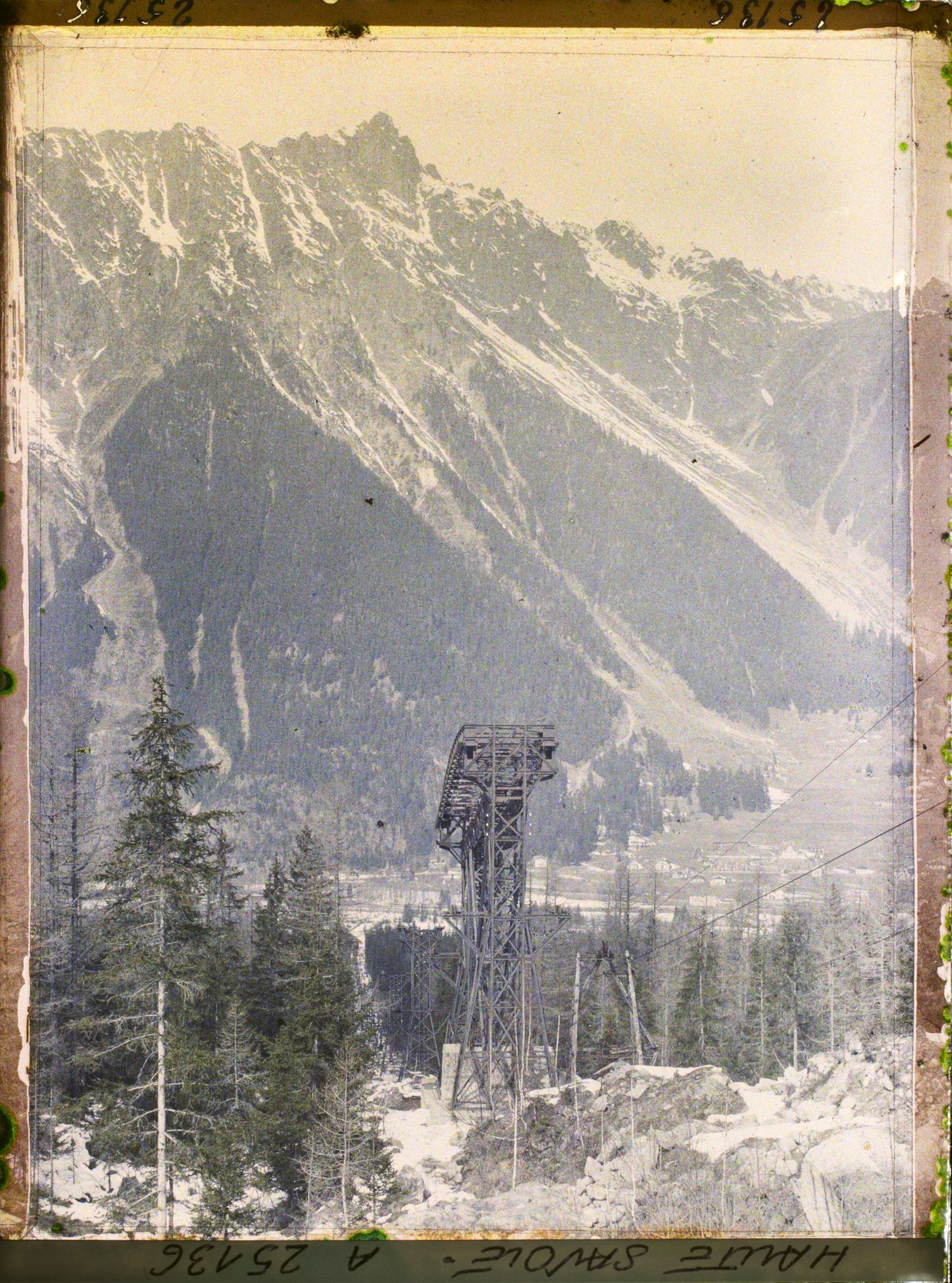 Image représentant France Les Alpes, Glacier des Bossons : Tracé du Ch de fer aérien et le Brévent
