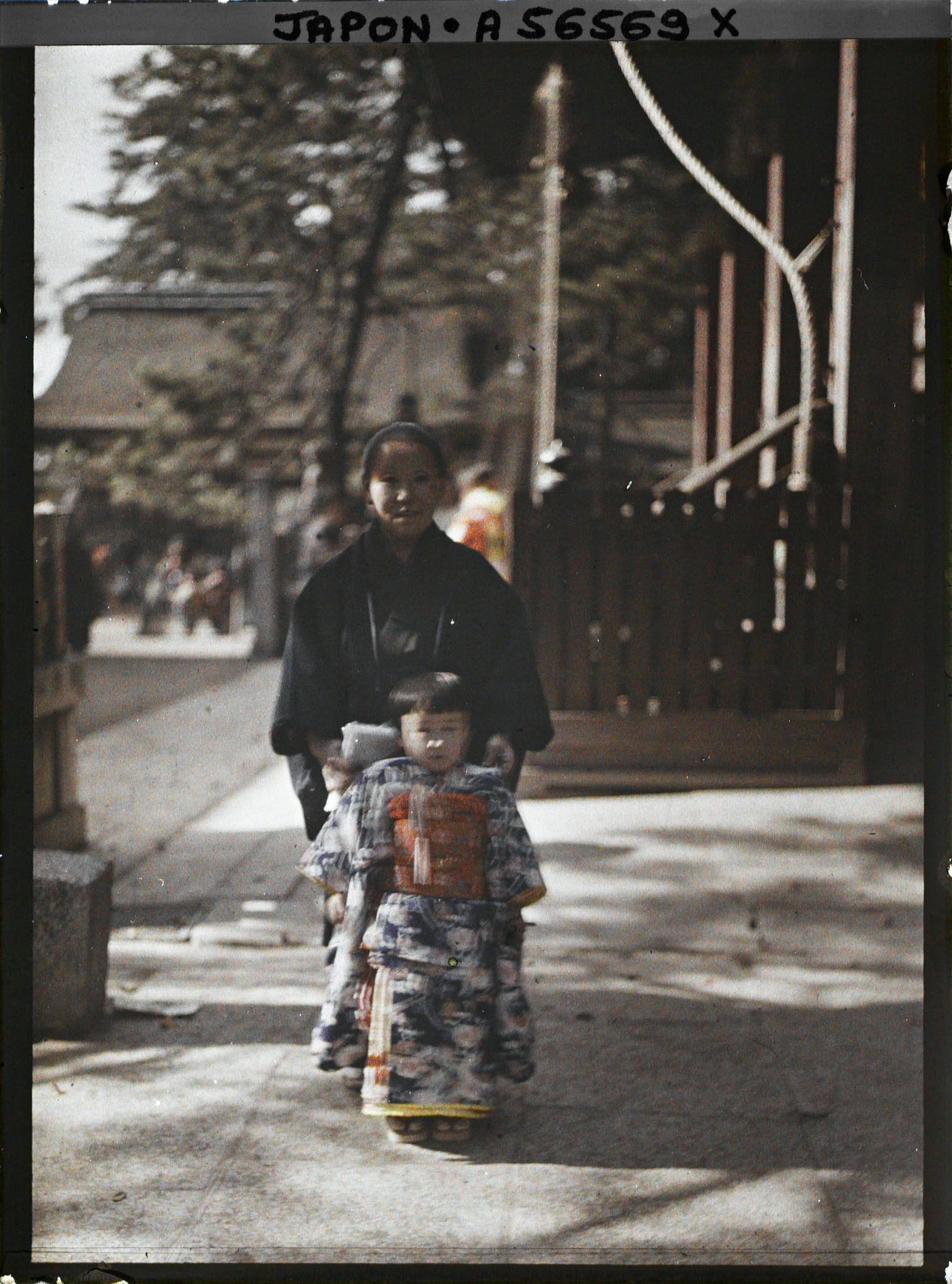 Image représentant Fête des enfants Shichi-go-san (" sept-cinq-trois ") au sanctuaire Yasaka-jinja